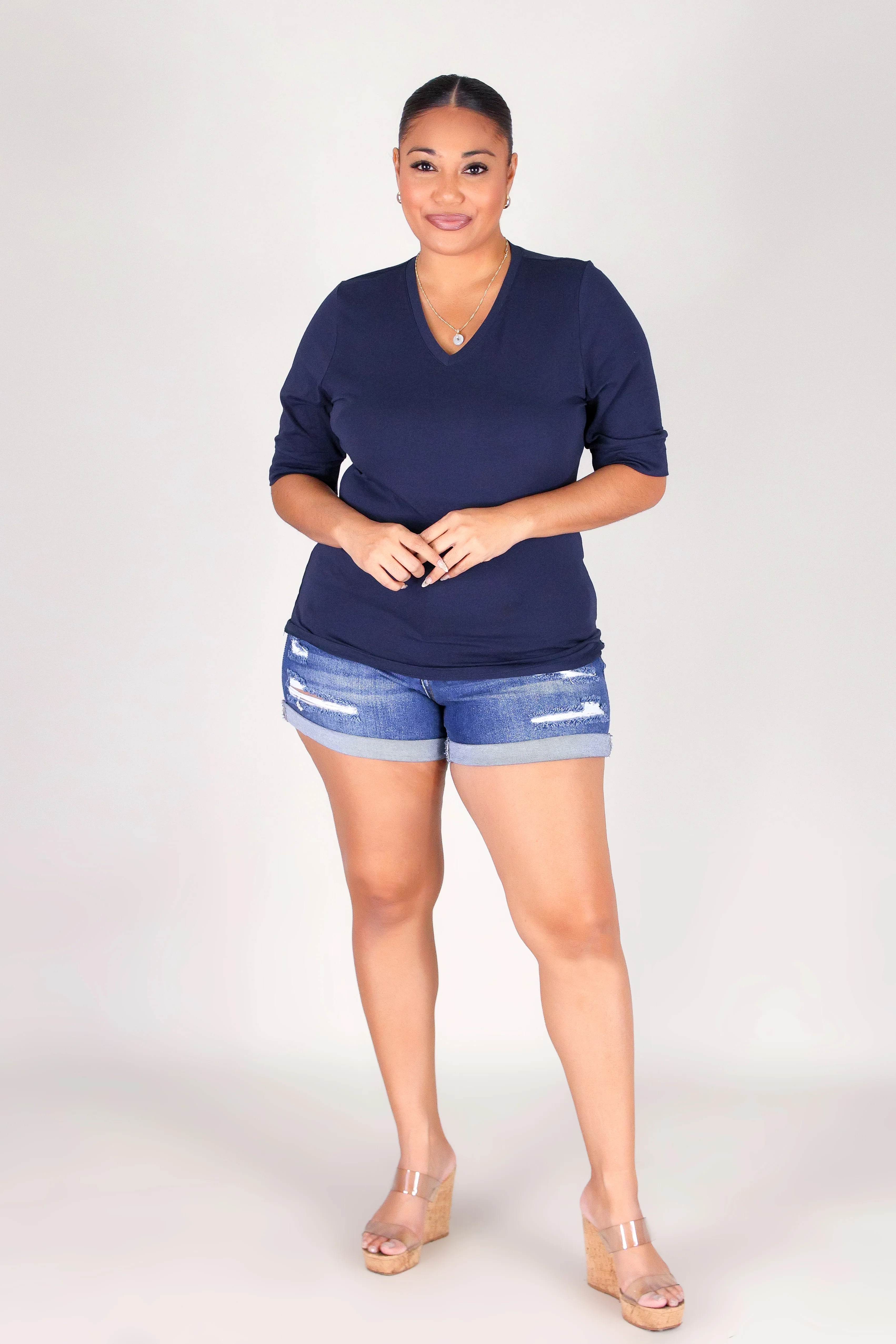 VICTORIA TEE