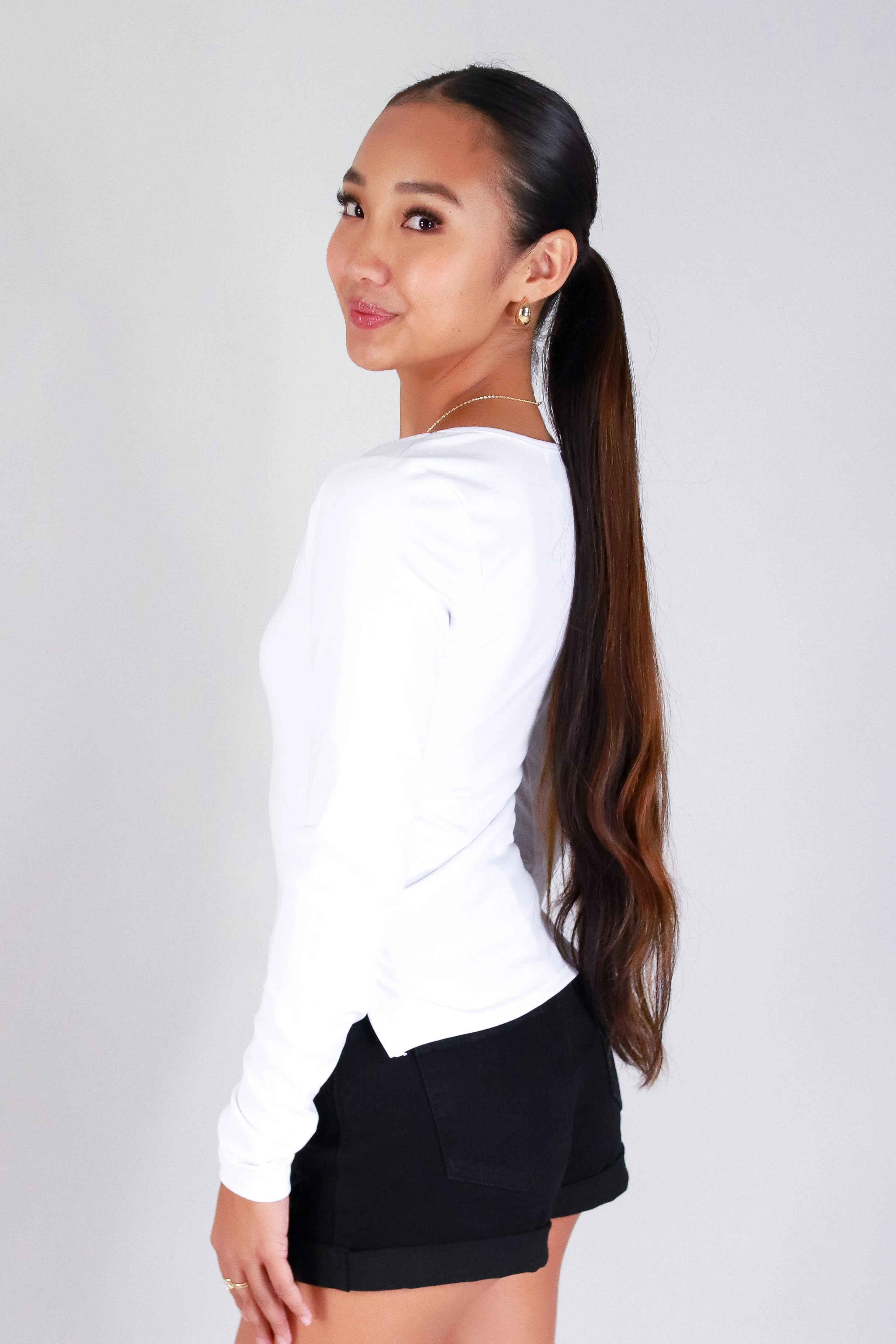 THE GO-TO LONG SLEEVE TOP - Image 2
