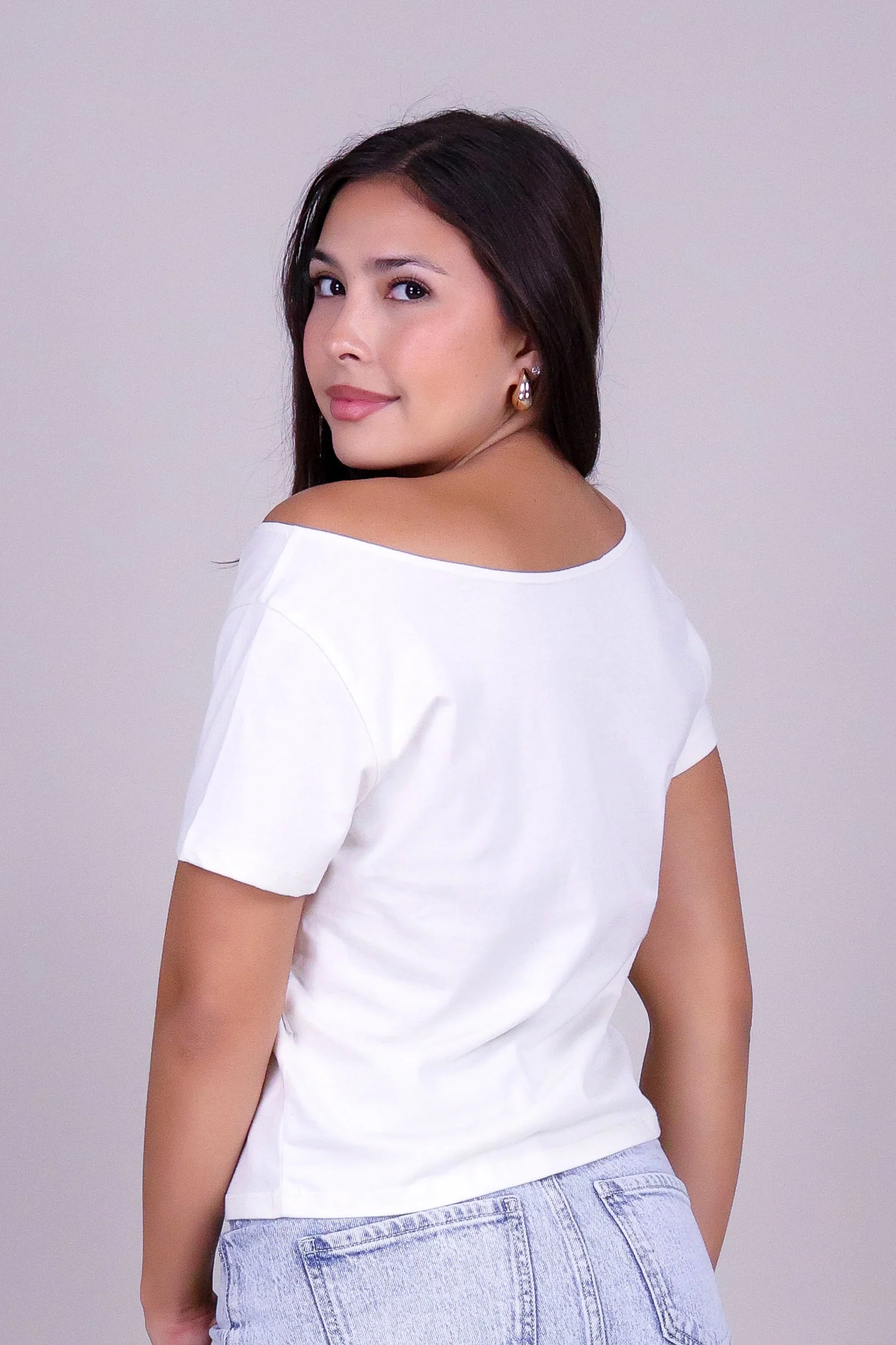 ALOHA FLOWER OFF SHOULDER TEE - Image 4