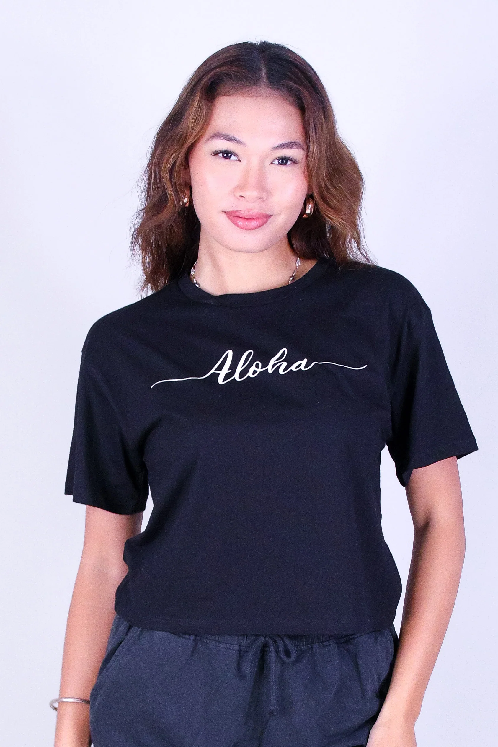 ALOHA CURSIVE CROP TEE - Image 2