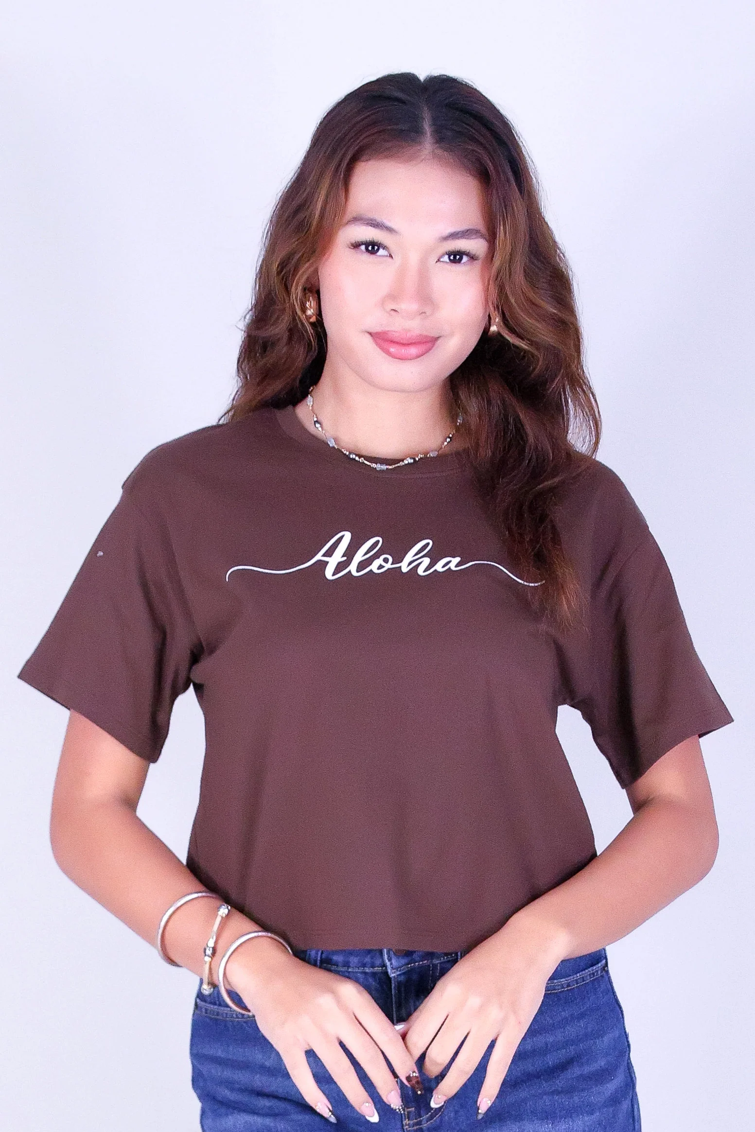 ALOHA CURSIVE CROP TEE - Image 2