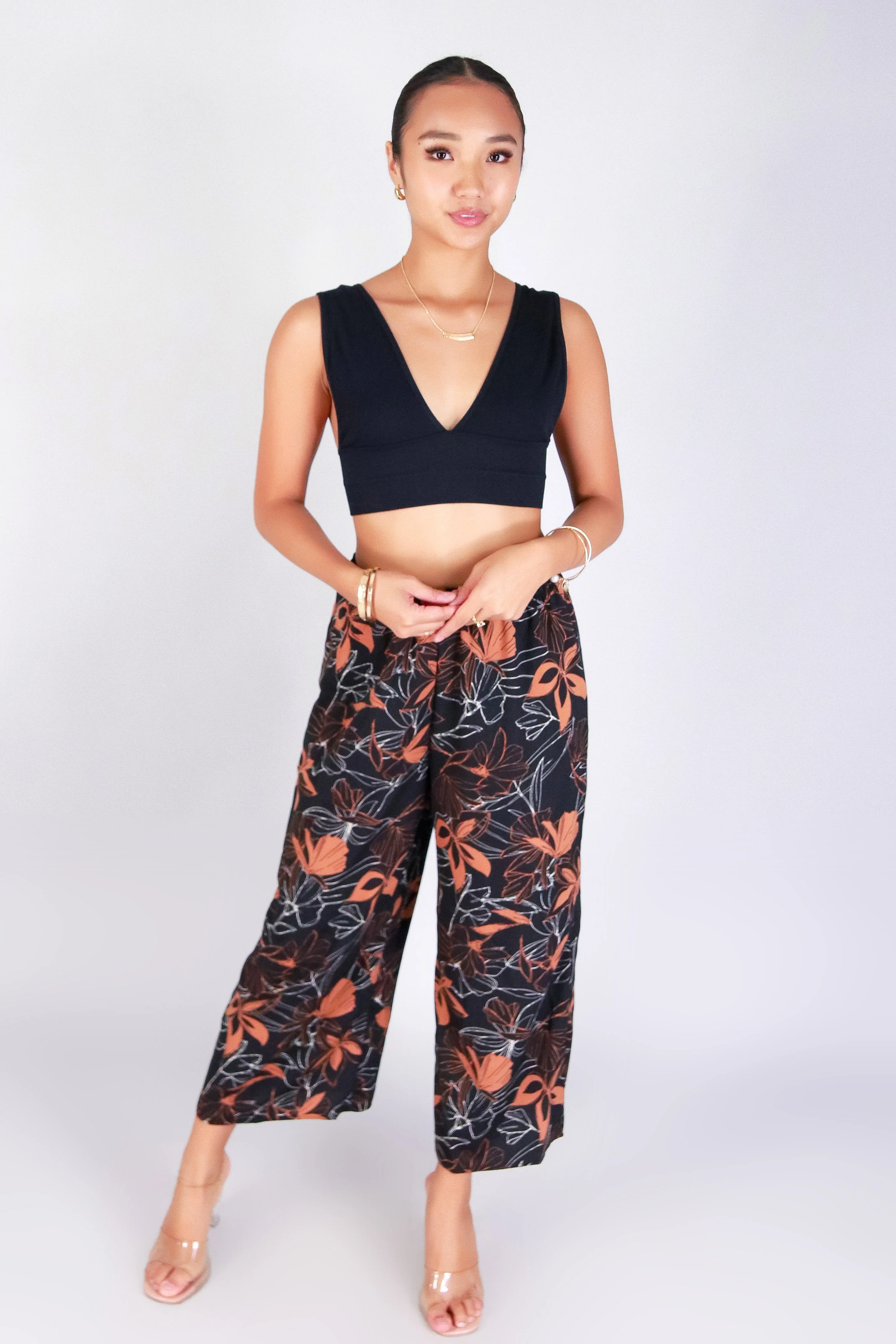 DRAWN TO BLOOM CAPRI'S