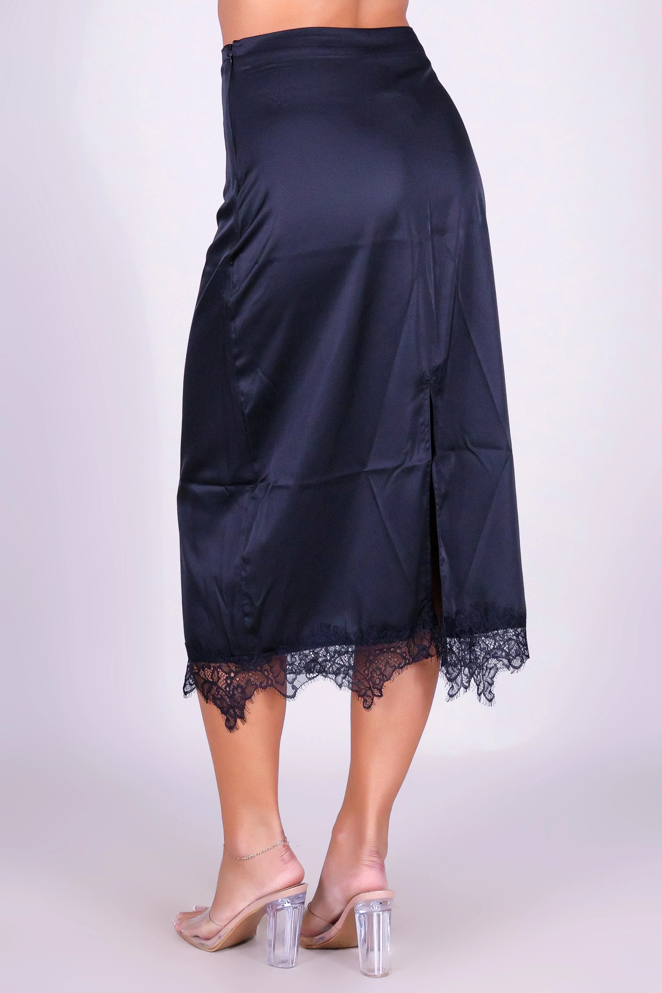 SOFT VEIL MAXI SKIRT - Image 3