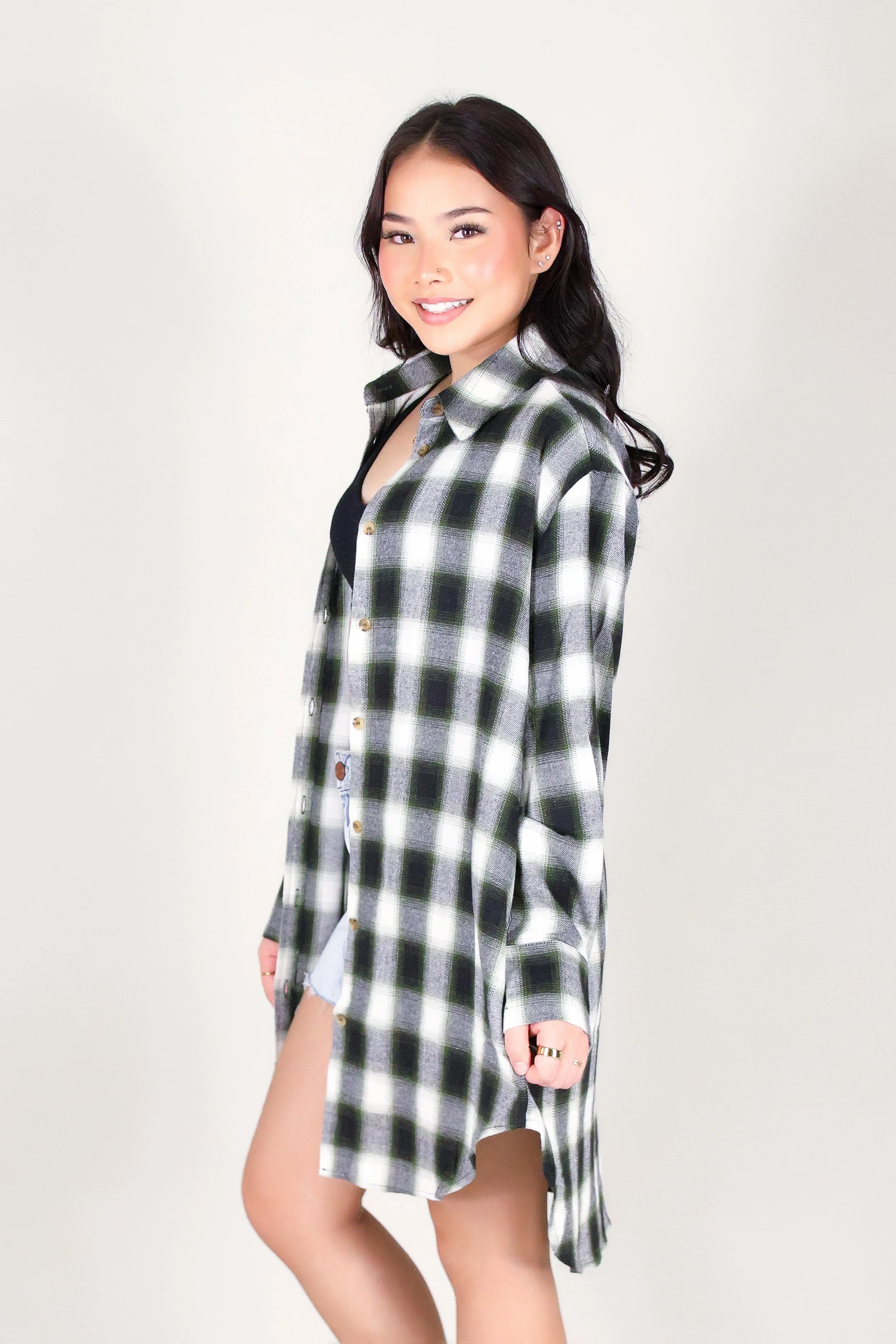 HIGHLAND OVERSIZED PLAID TOP - Image 3