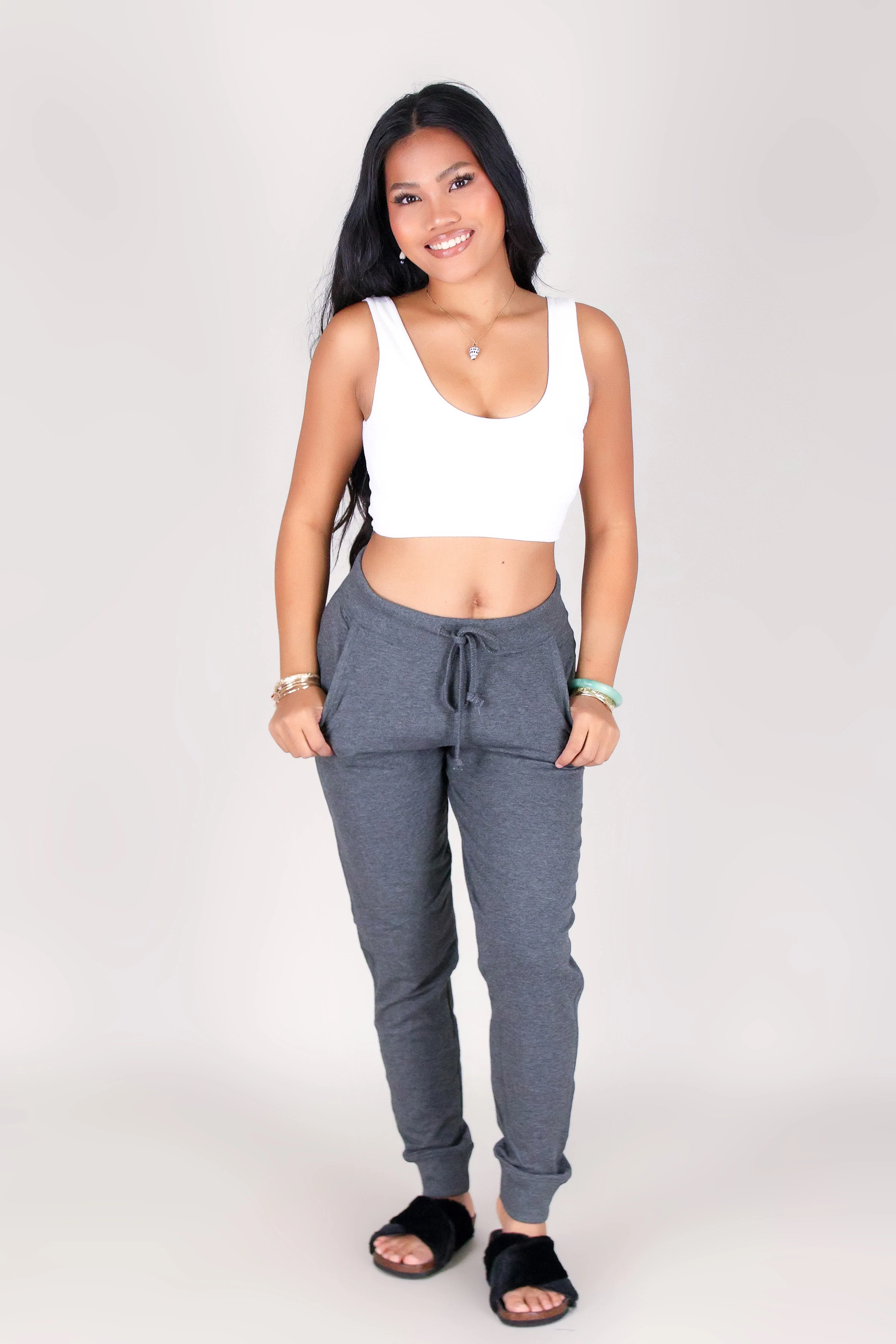 MOVE DIFFERENT JOGGER