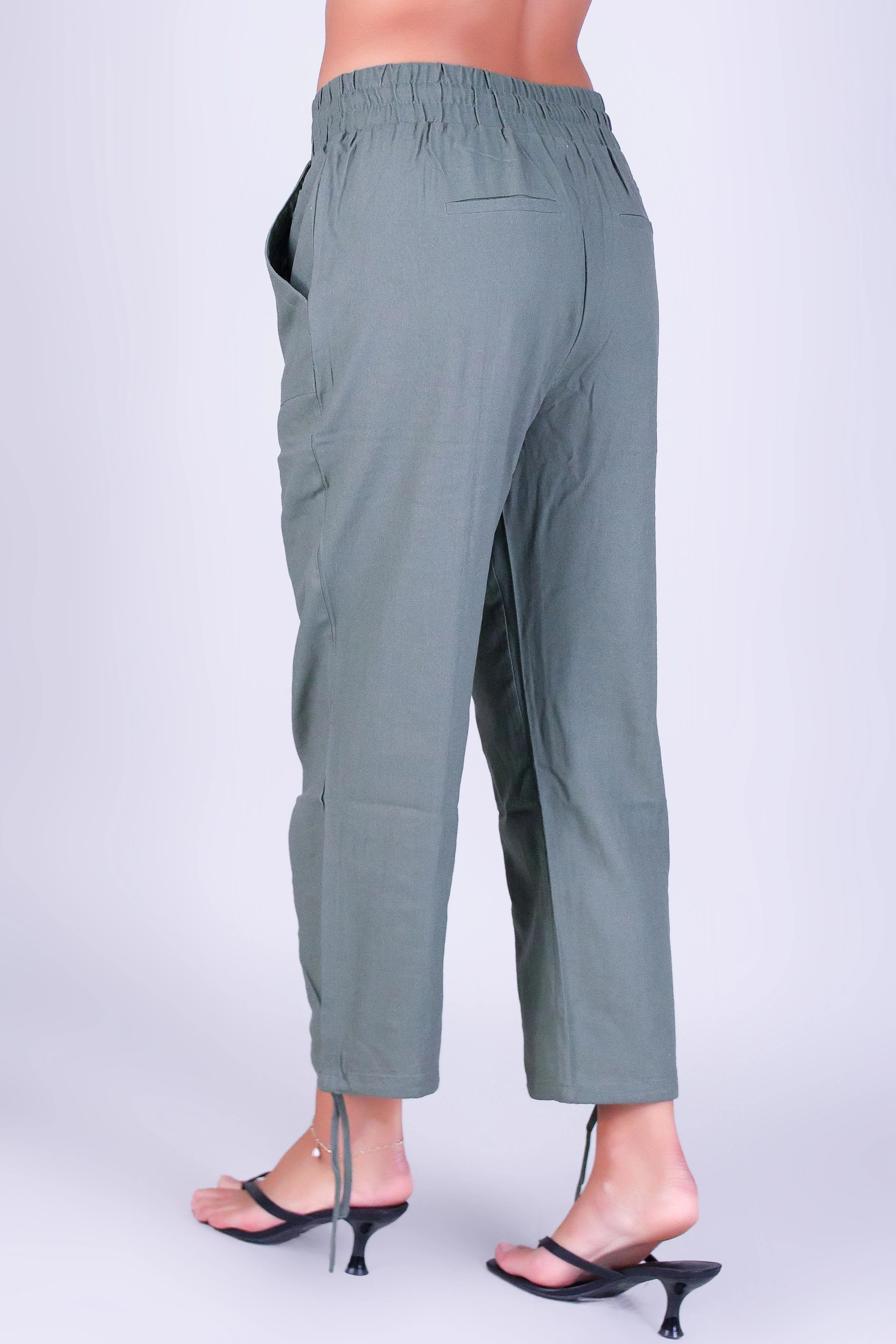 PURE EASE CARGO CAPRI'S - Image 3