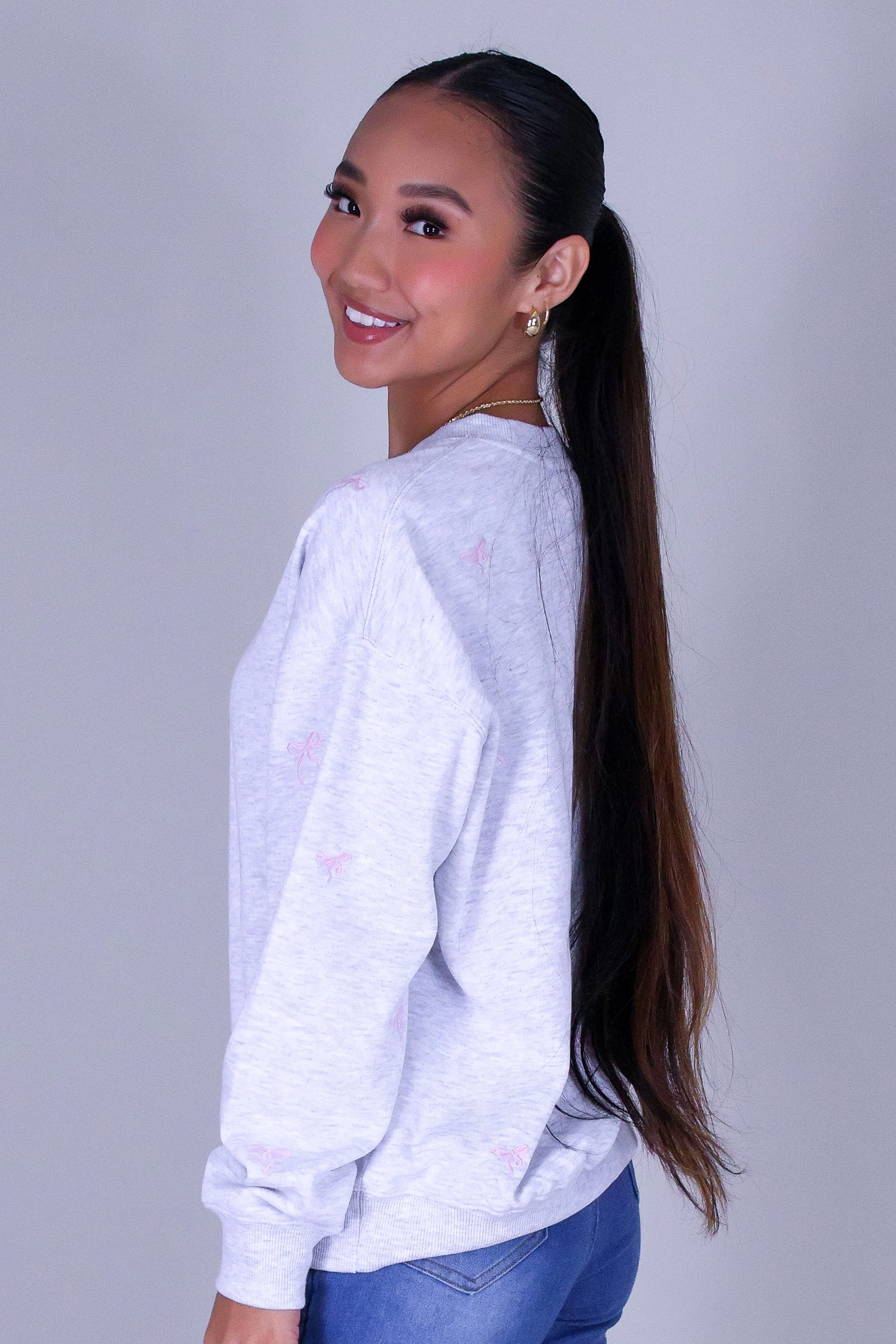 BOW EMBROIDERED CREW SWEATER - Image 3