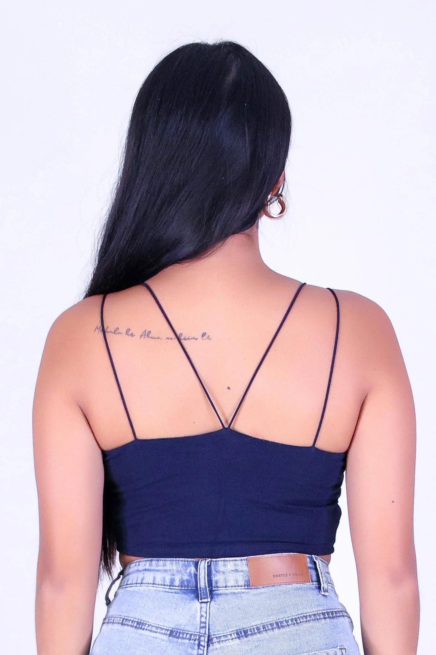 STICK TO THE BASICS CROP TOP - Image 4