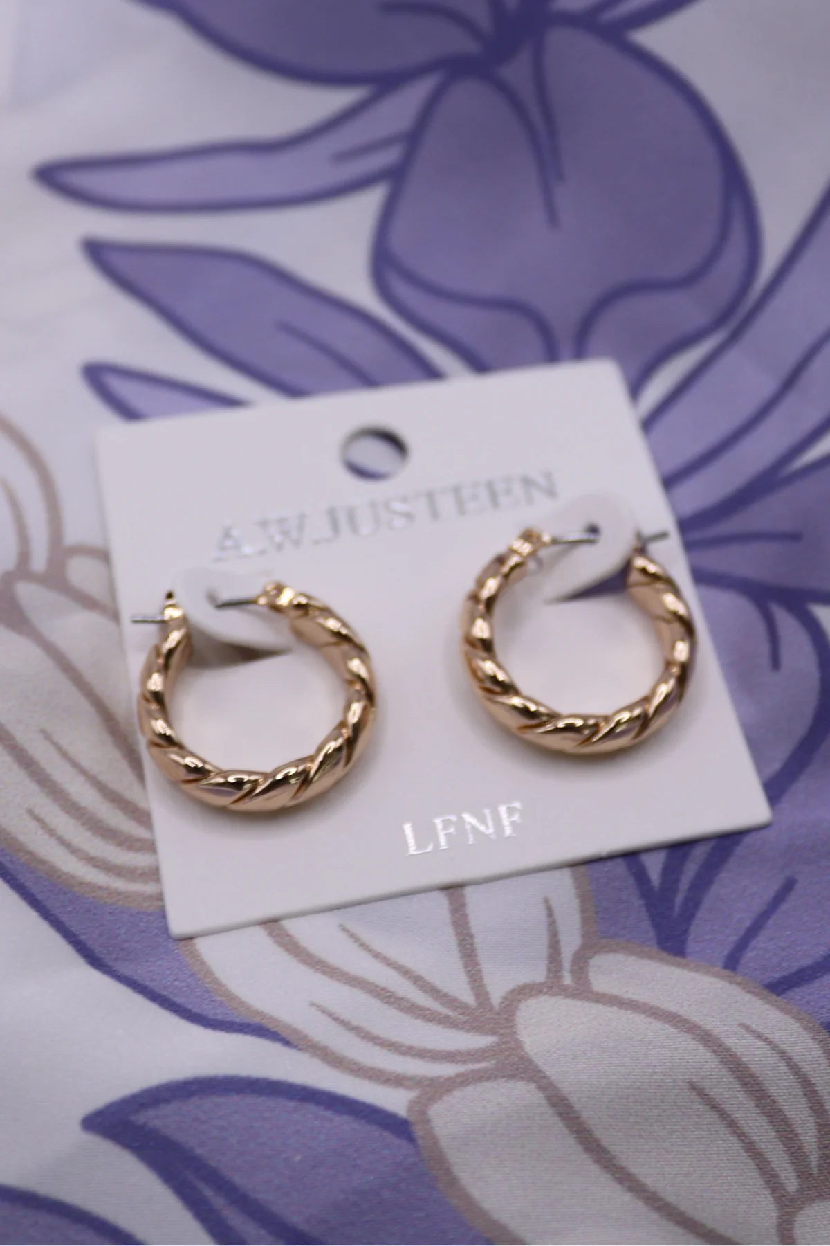 THICK TWIST HOOP EARRINGS - Image 2