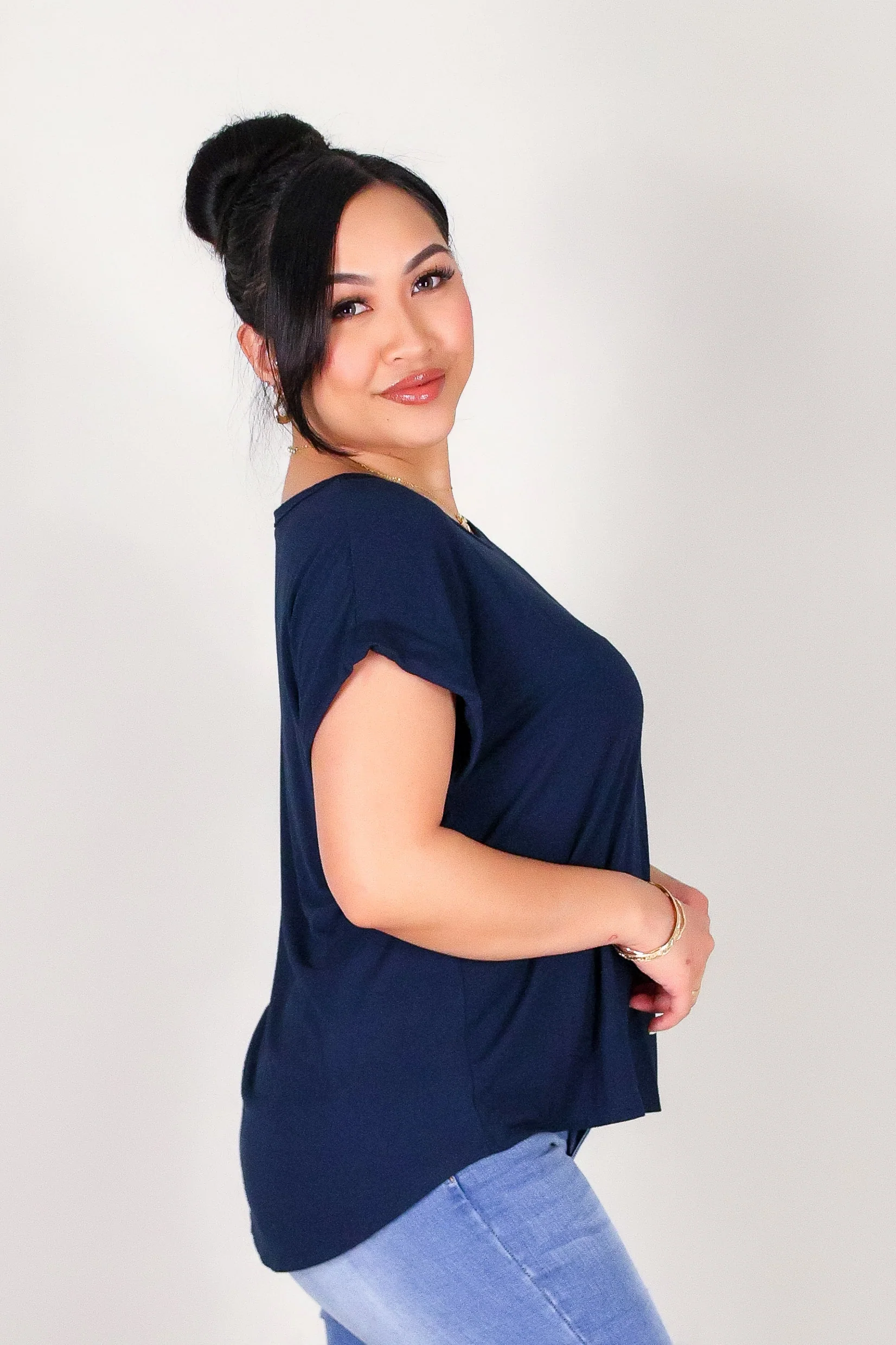MODERN MUSE TEE - Image 3