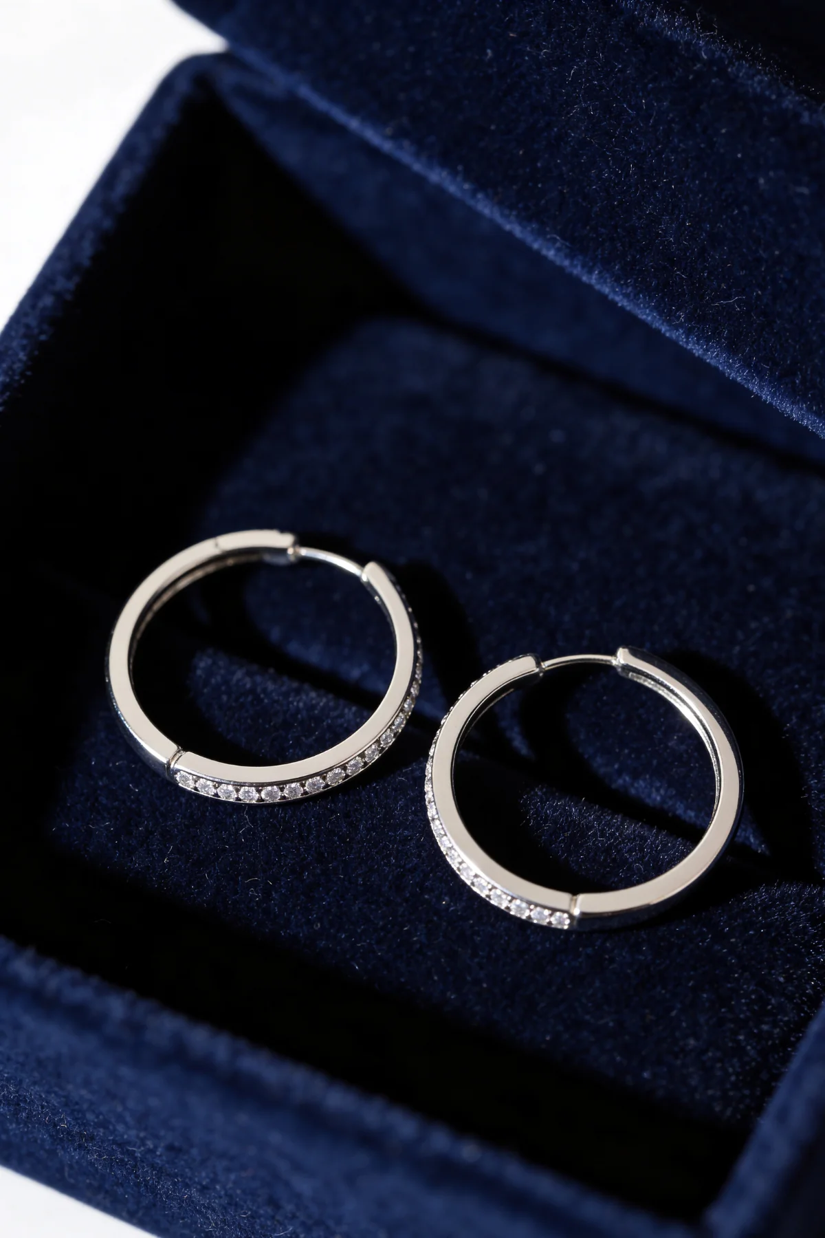 ASPEN EDGE HOOP EARRINGS