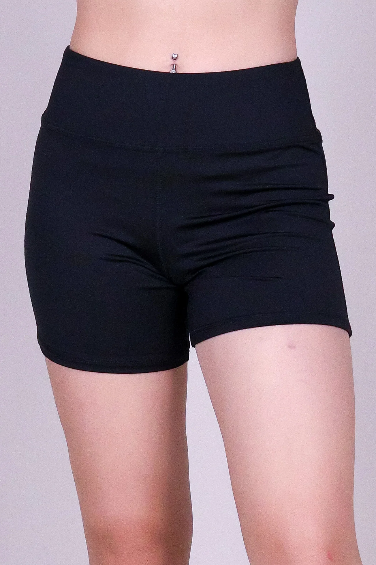 MADE TO MOVE SHORTS - Image 2