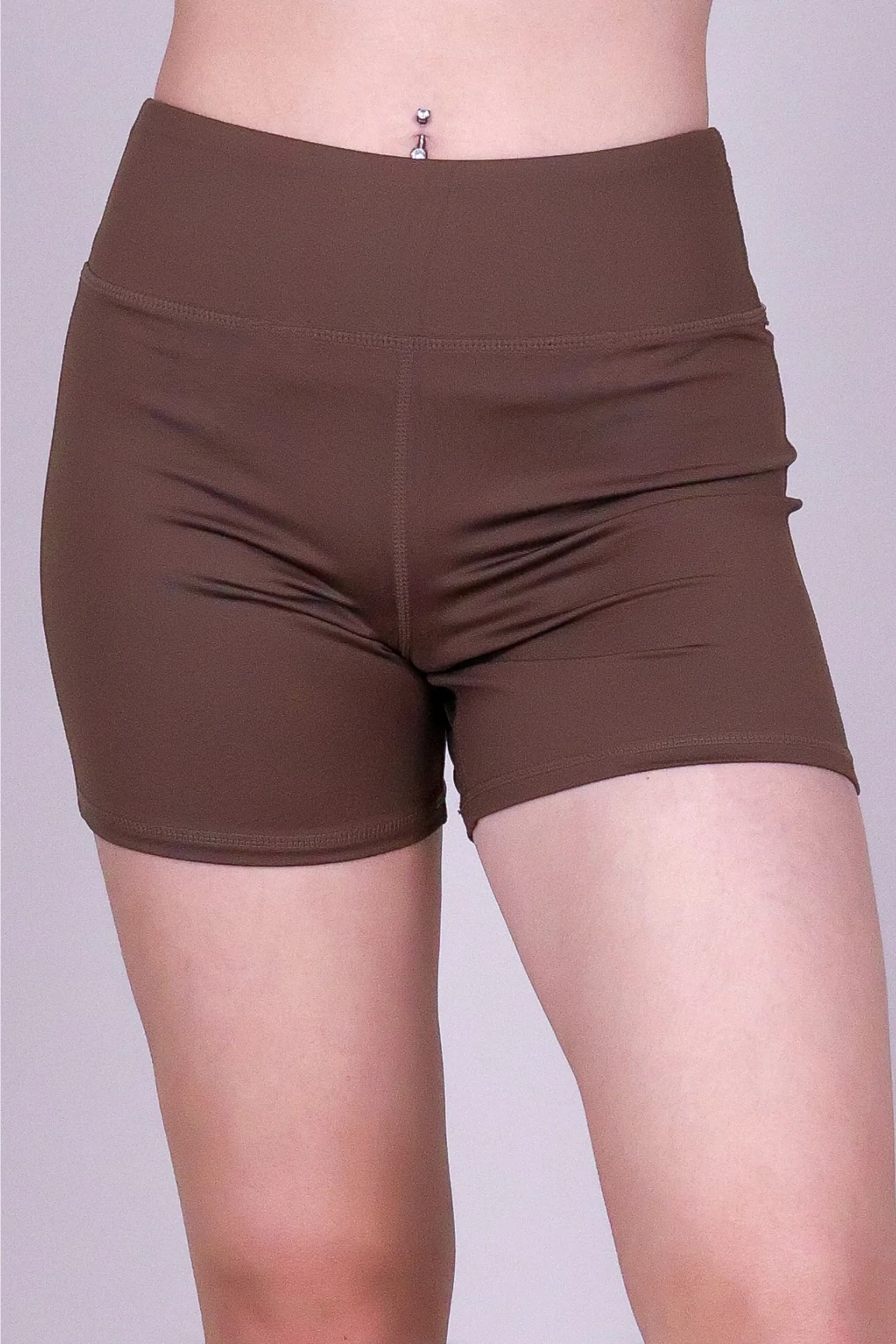 MADE TO MOVE SHORTS - Image 2