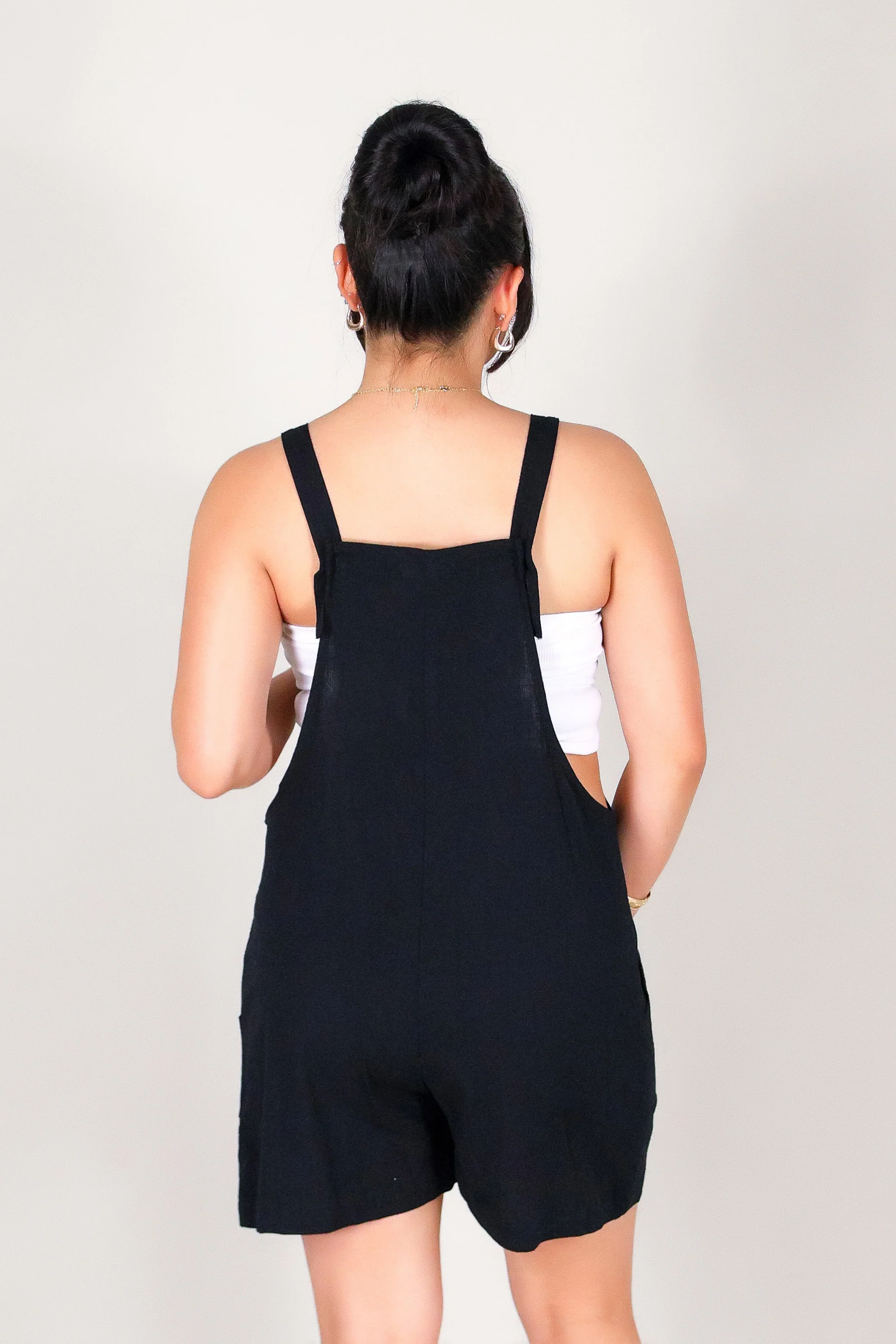 SUN-KISSED LINEN ROMPER - Image 4