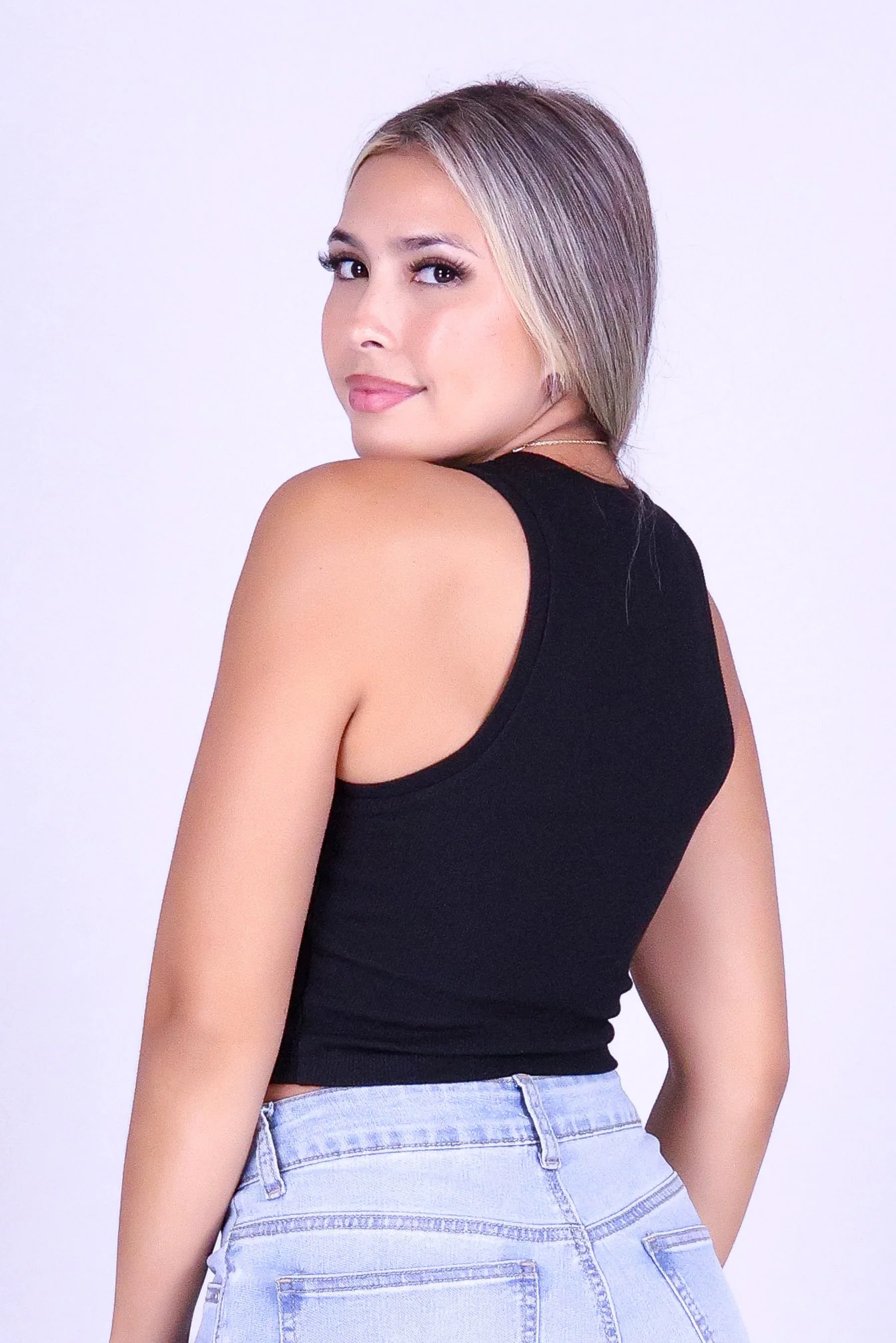 LOWKEY FIT CROP TANK - Image 4
