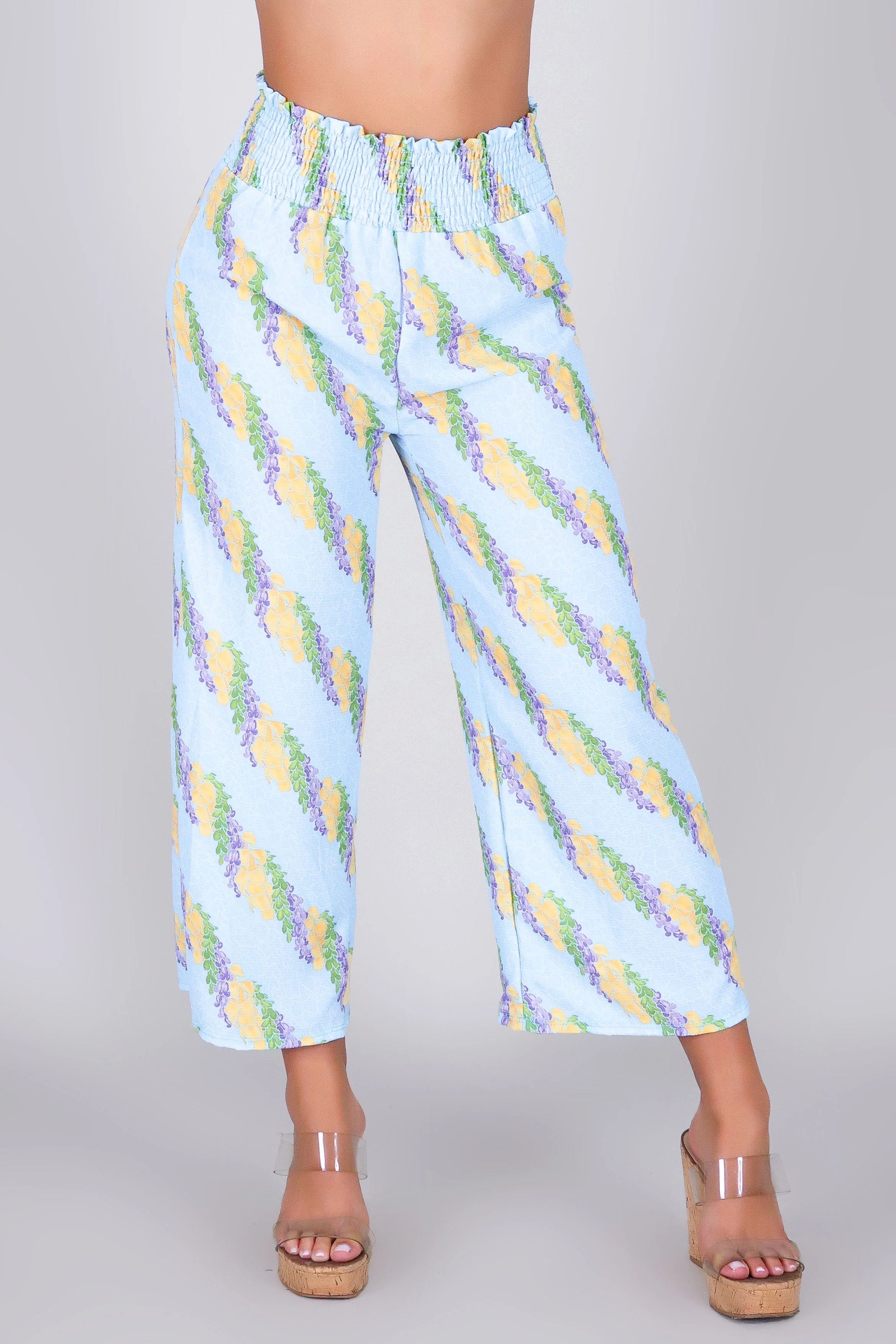 TWISTED LEI SMOCKED CAPRI'S - Image 2