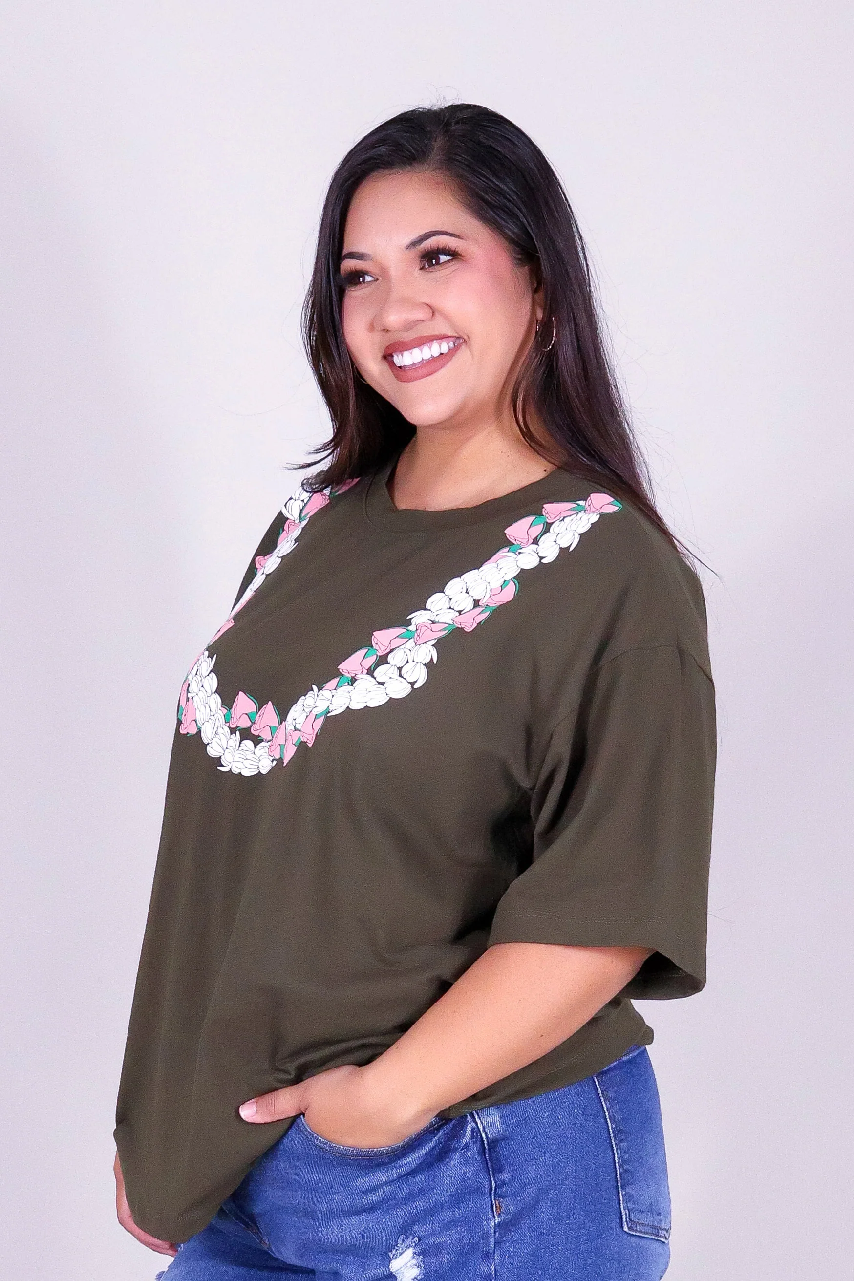 2 PIKAKE LOKELANI OVERSIZED LEI TEE - Image 3