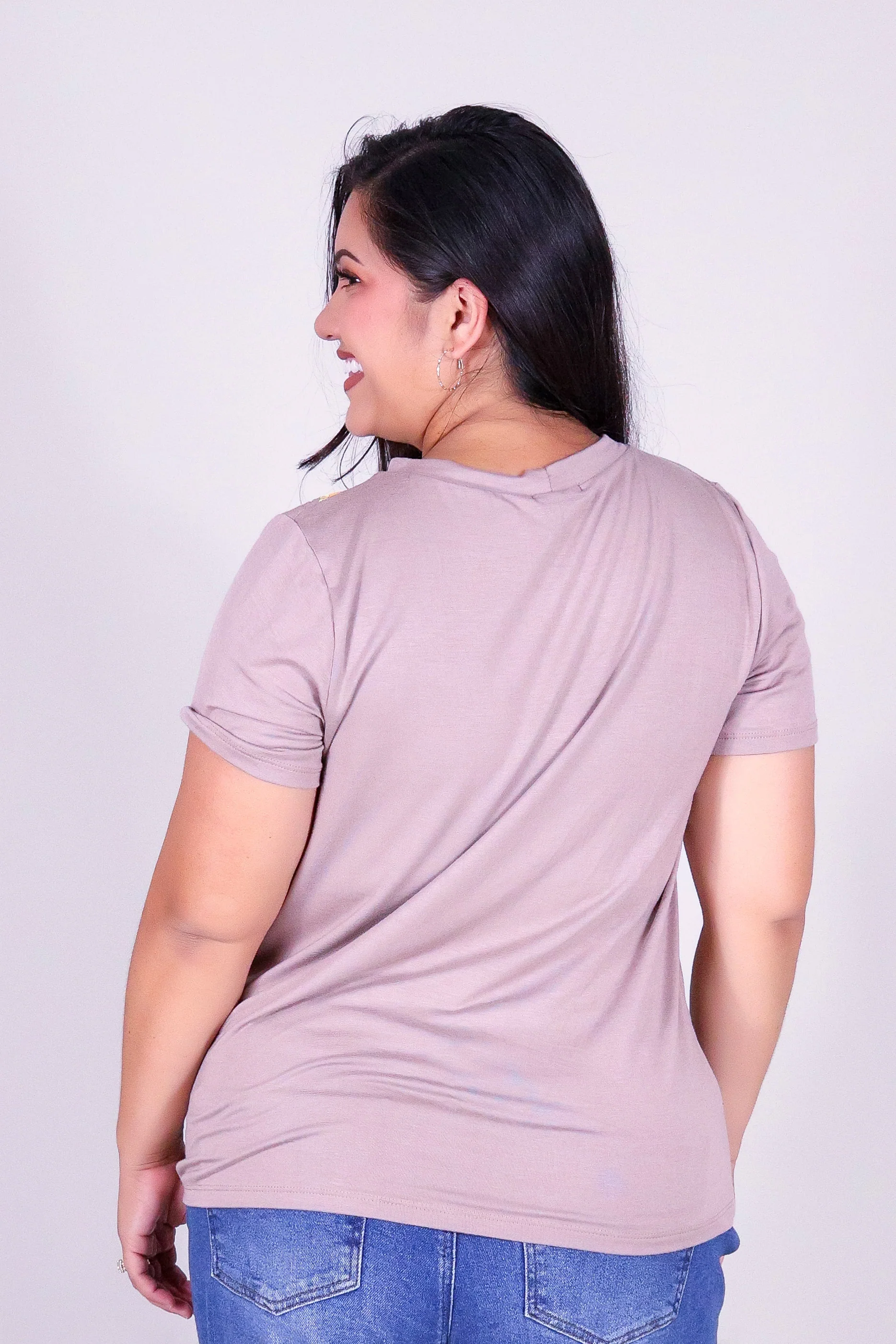 INTERTWINED LEI TEE - Image 4