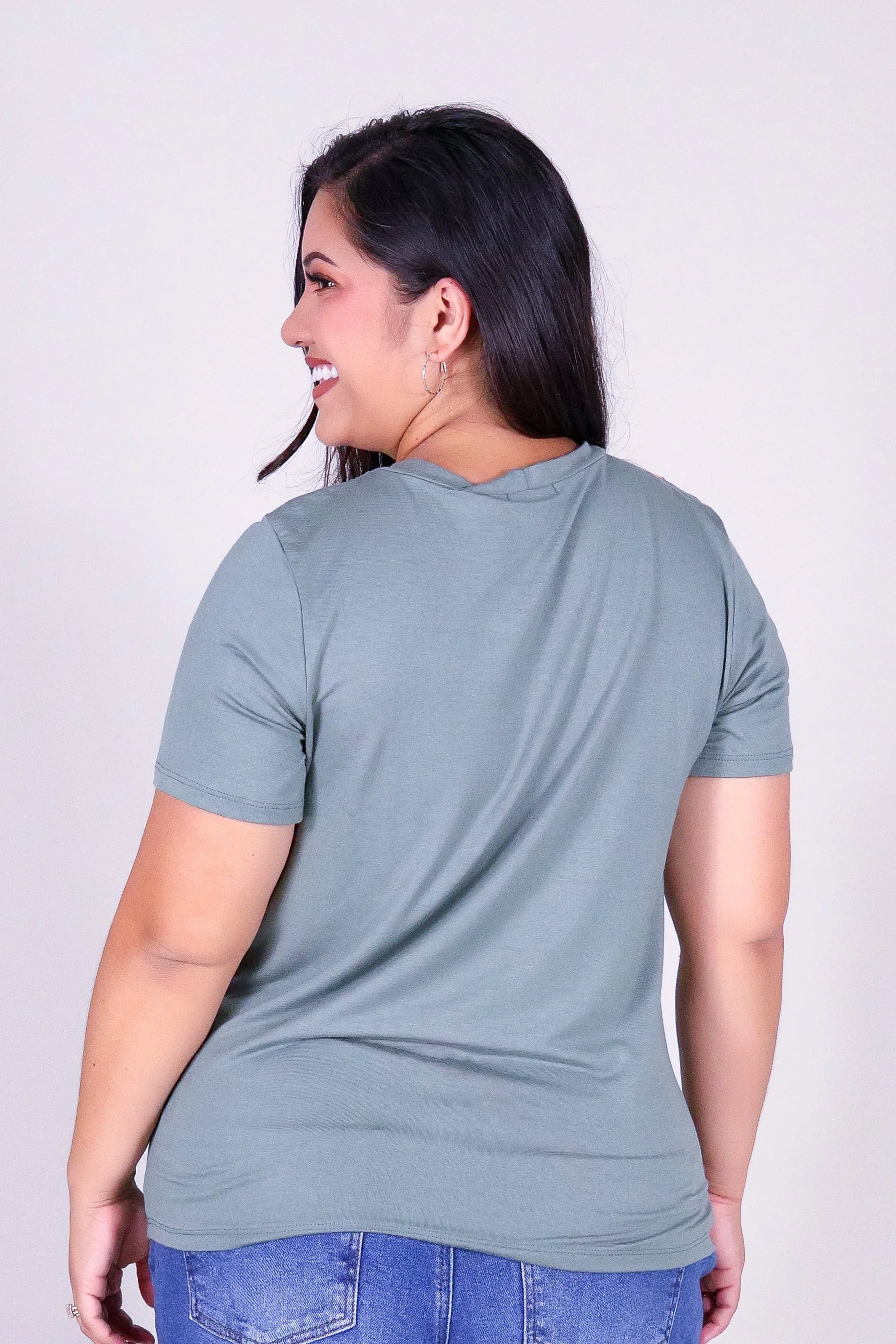 INTERTWINED LEI TEE - Image 4