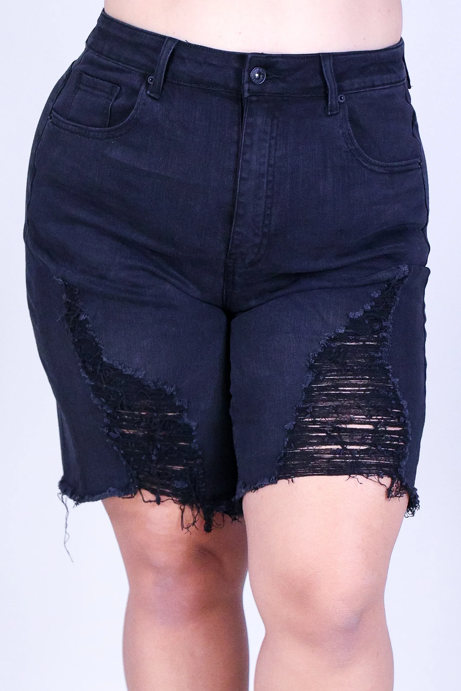 LEAVE IT TO ME SHORTS - Image 2