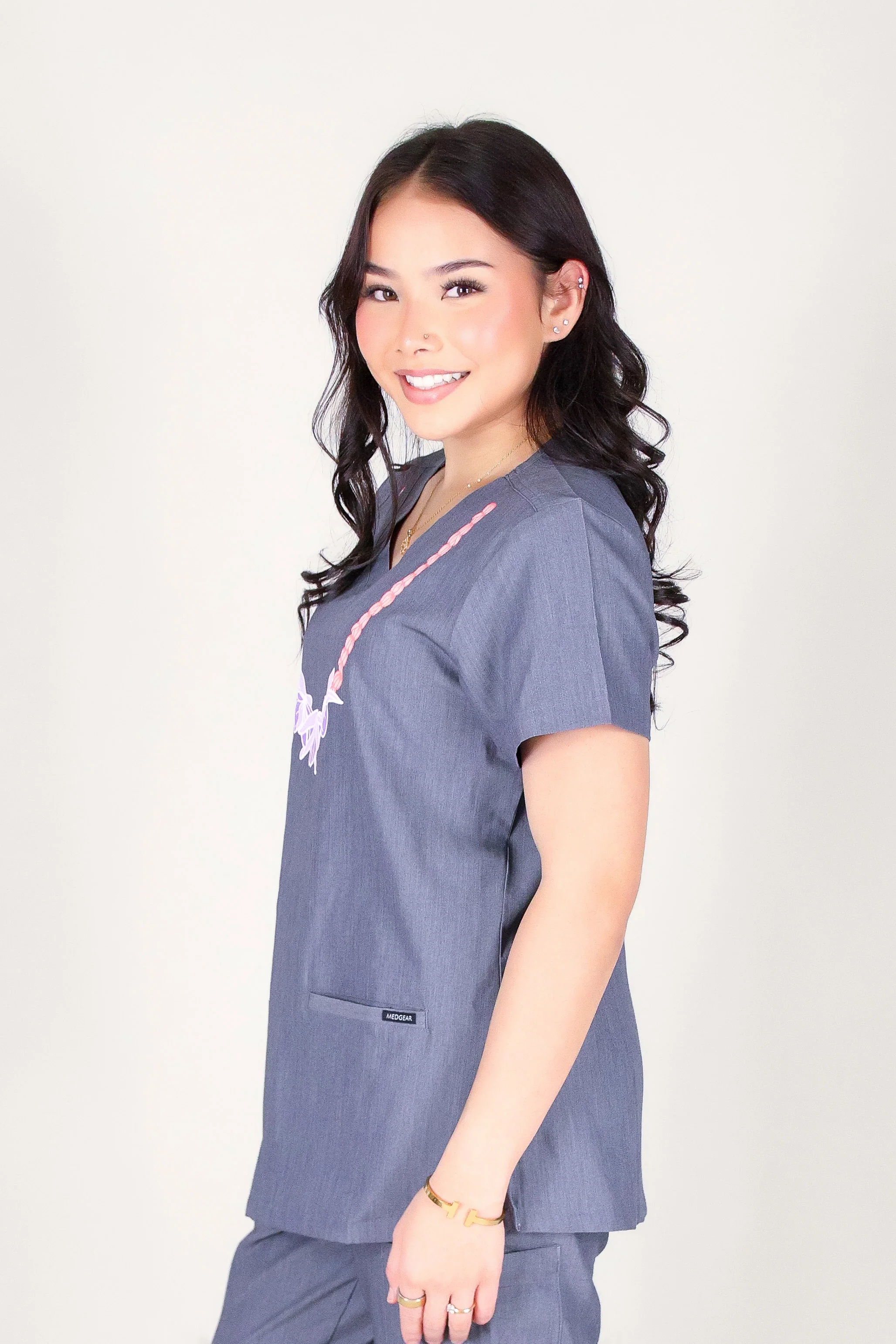 PIKAKE HONOHONO SCRUB TOP - Image 3