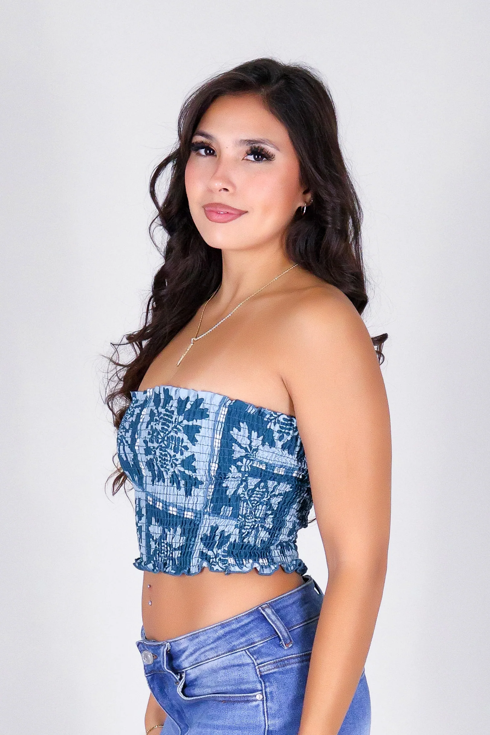 ULEI QUILT SMOCKED CROP TUBE TOP - Image 3