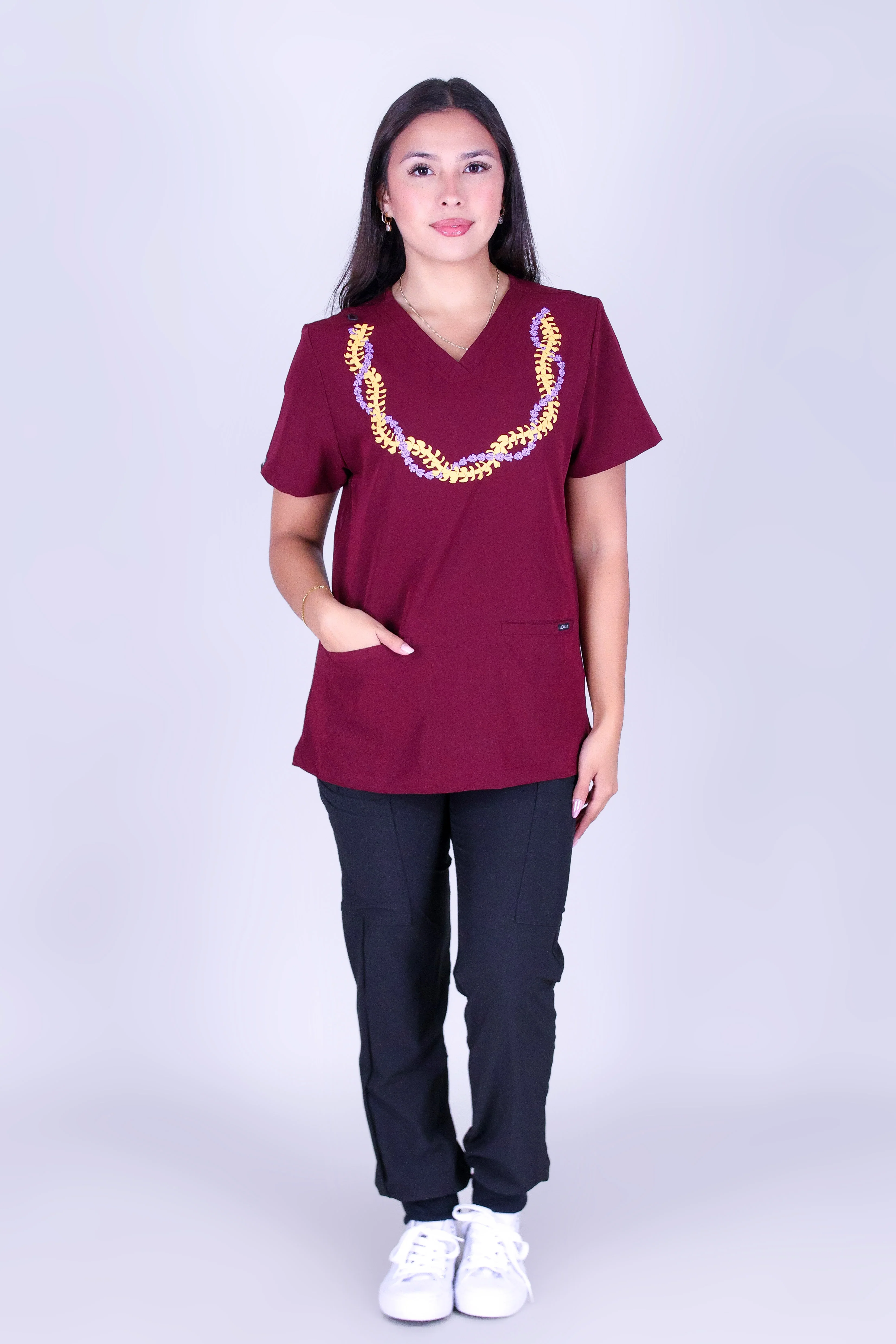 PUAKENIKENI CROWN FLOWER SCRUB TOP