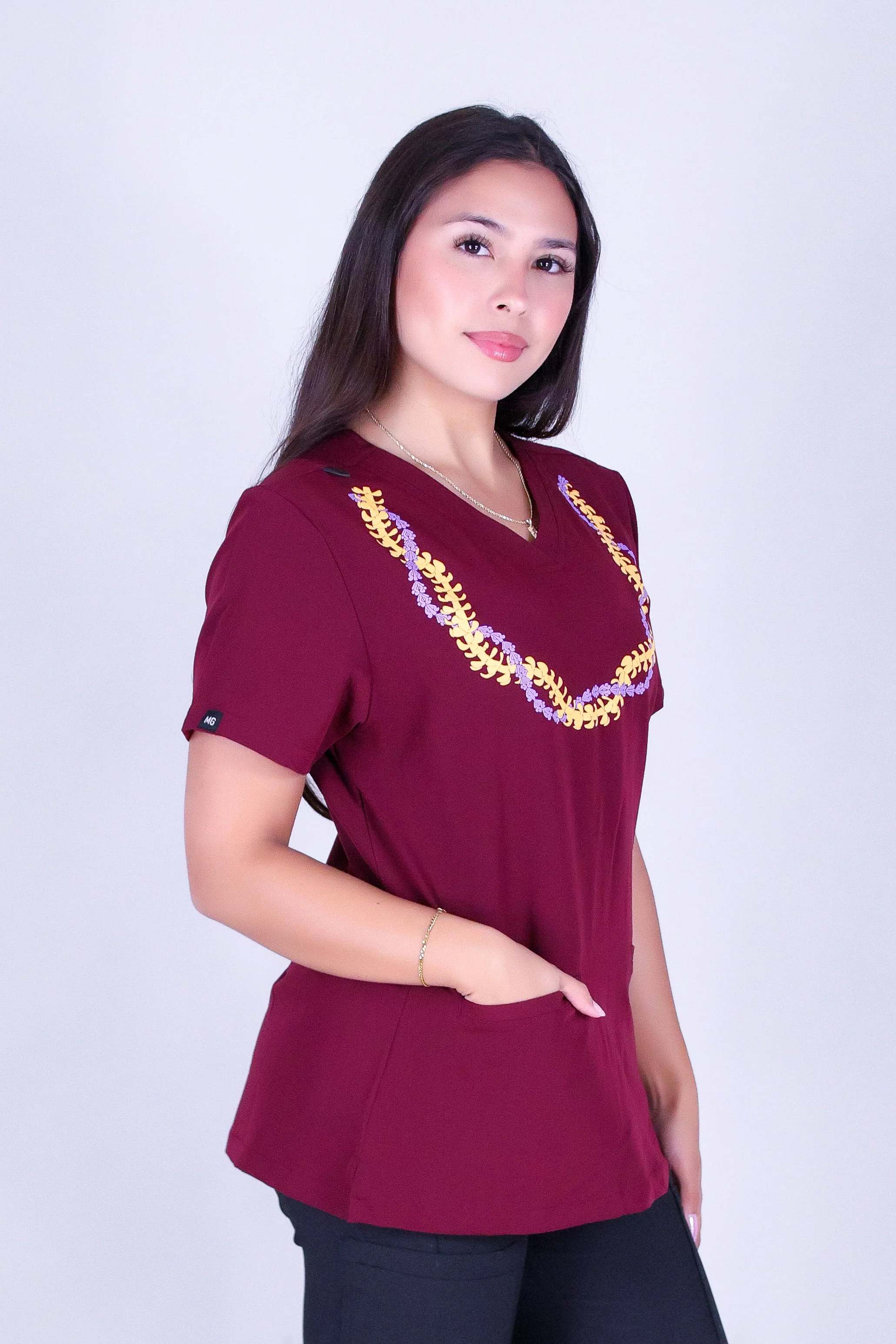 PUAKENIKENI CROWN FLOWER SCRUB TOP - Image 3