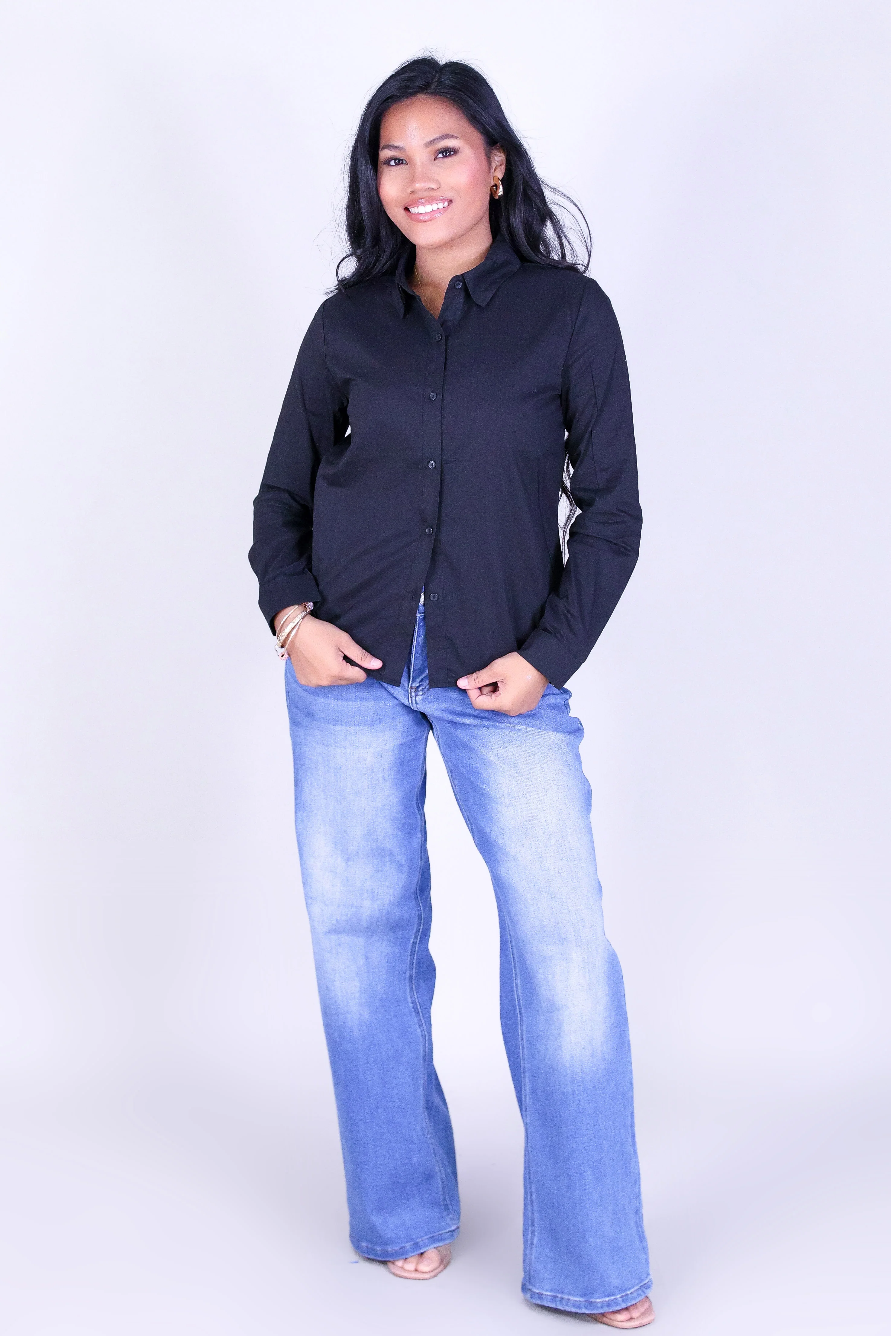 MODERN PRESS BUTTON-DOWN TOP