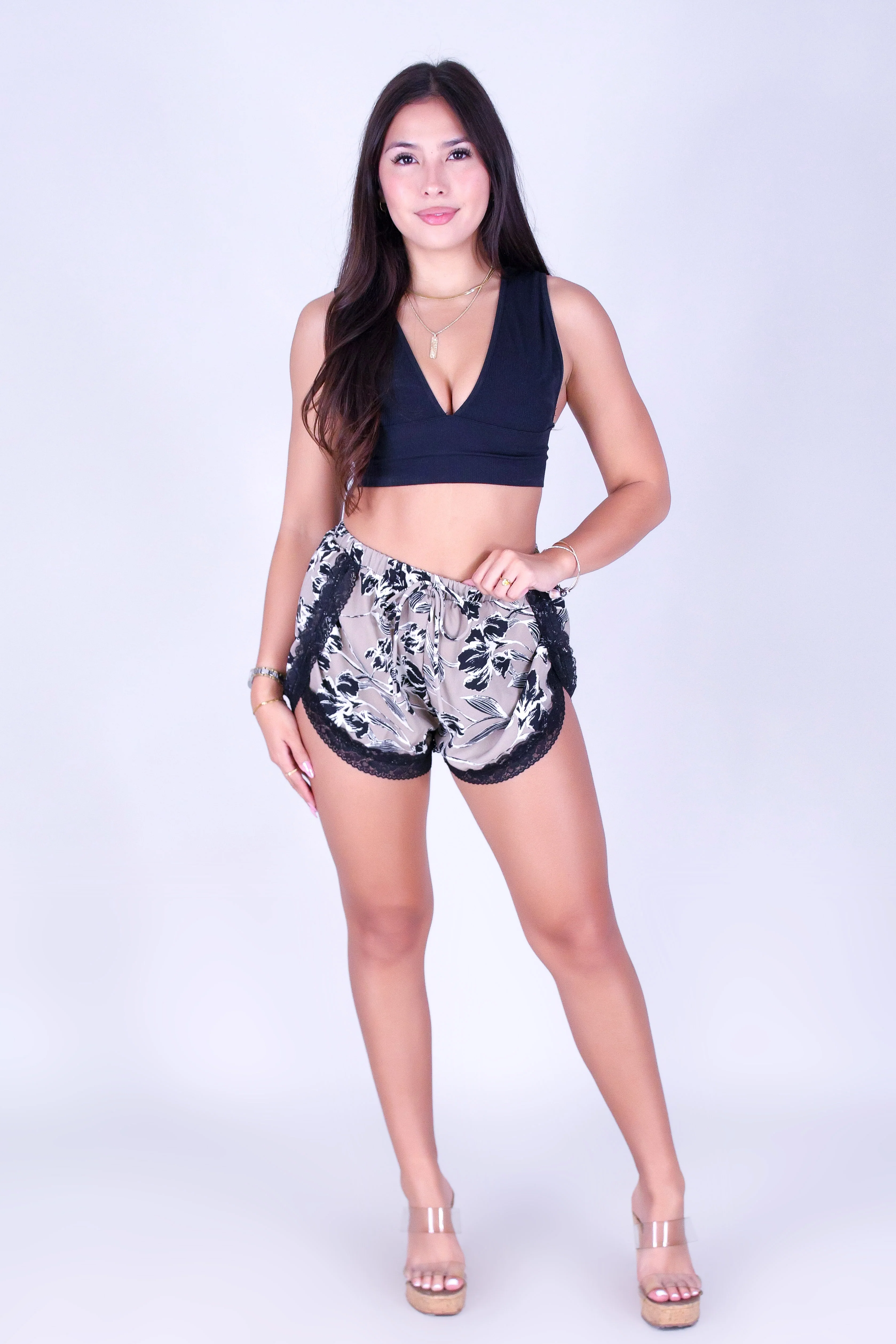 WHISPER BLOOM SHORTS