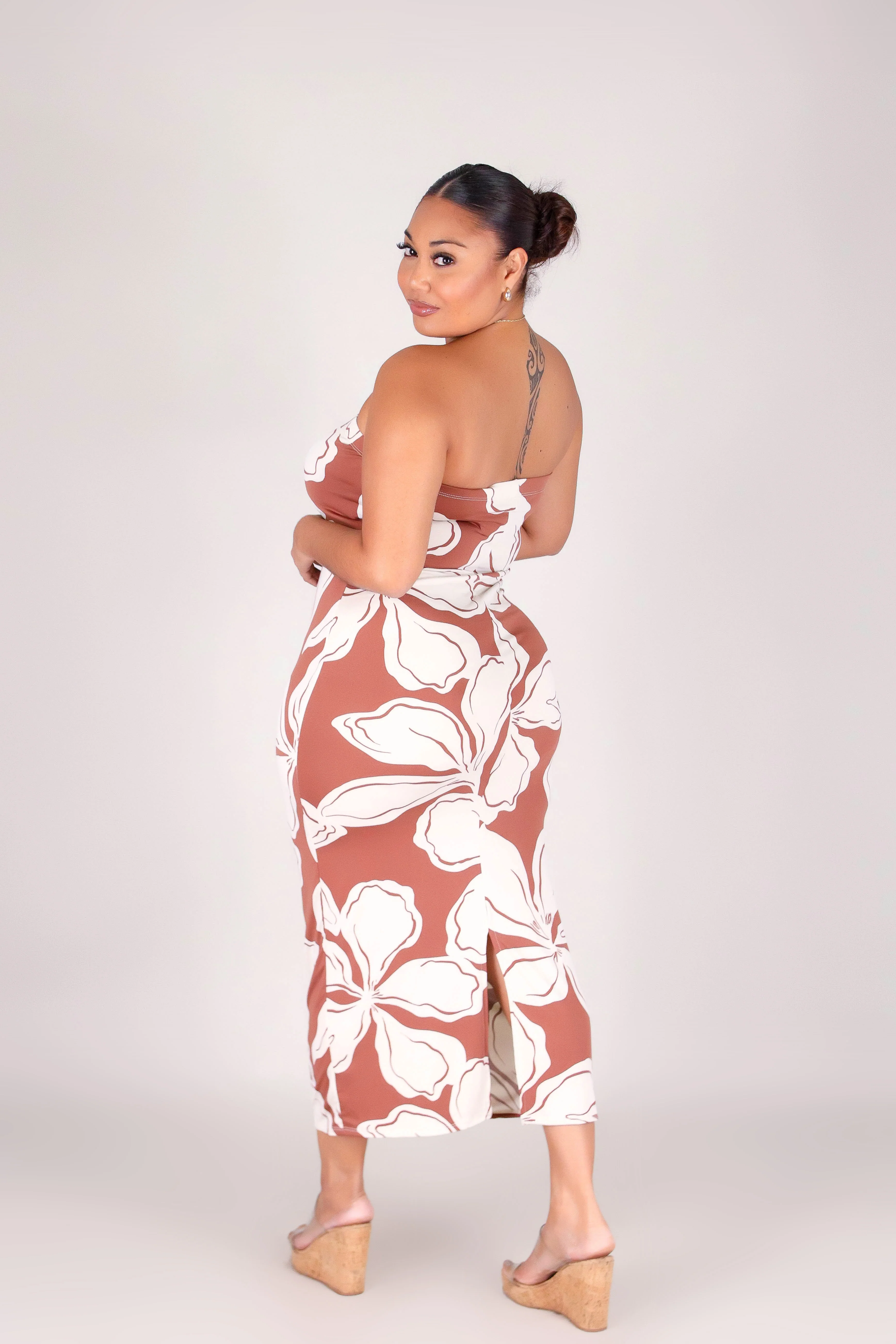 WHERE PETALS FALL MIDI DRESS - Image 3