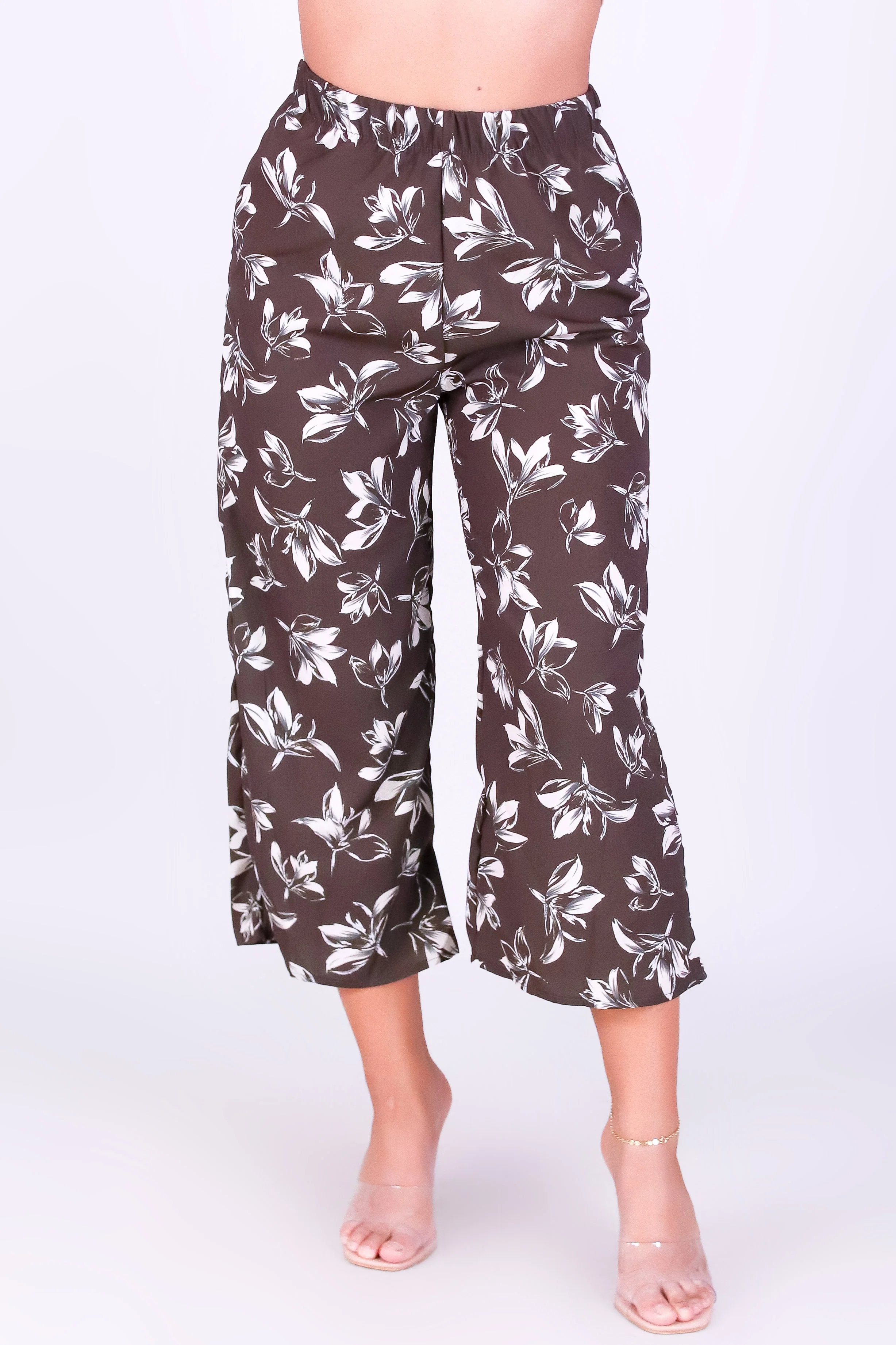 FLORAL MUSE CAPRI'S - Image 2