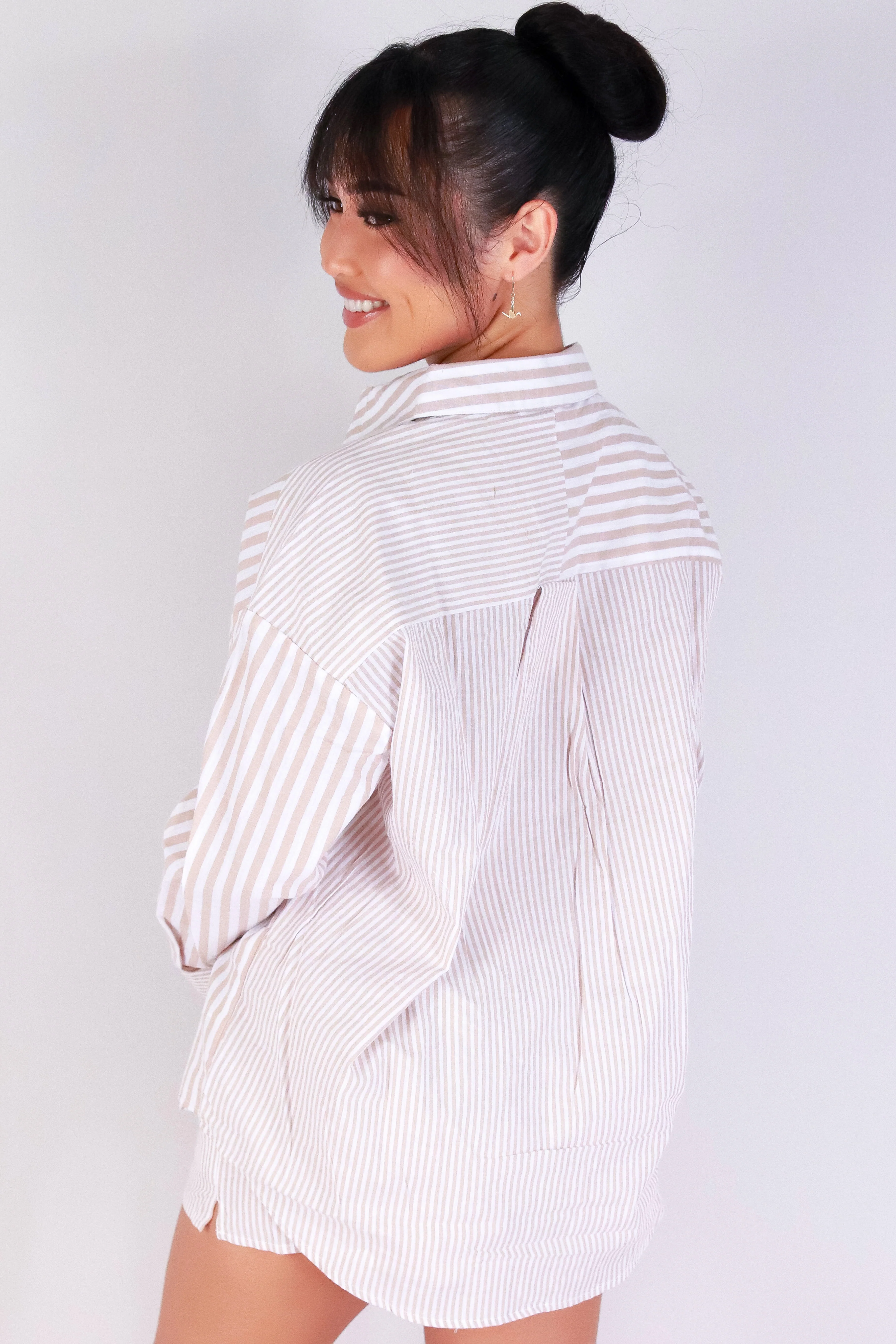 NIGHT IN STYLE LONG SLEEVE BUTTON DOWN TOP - Image 3