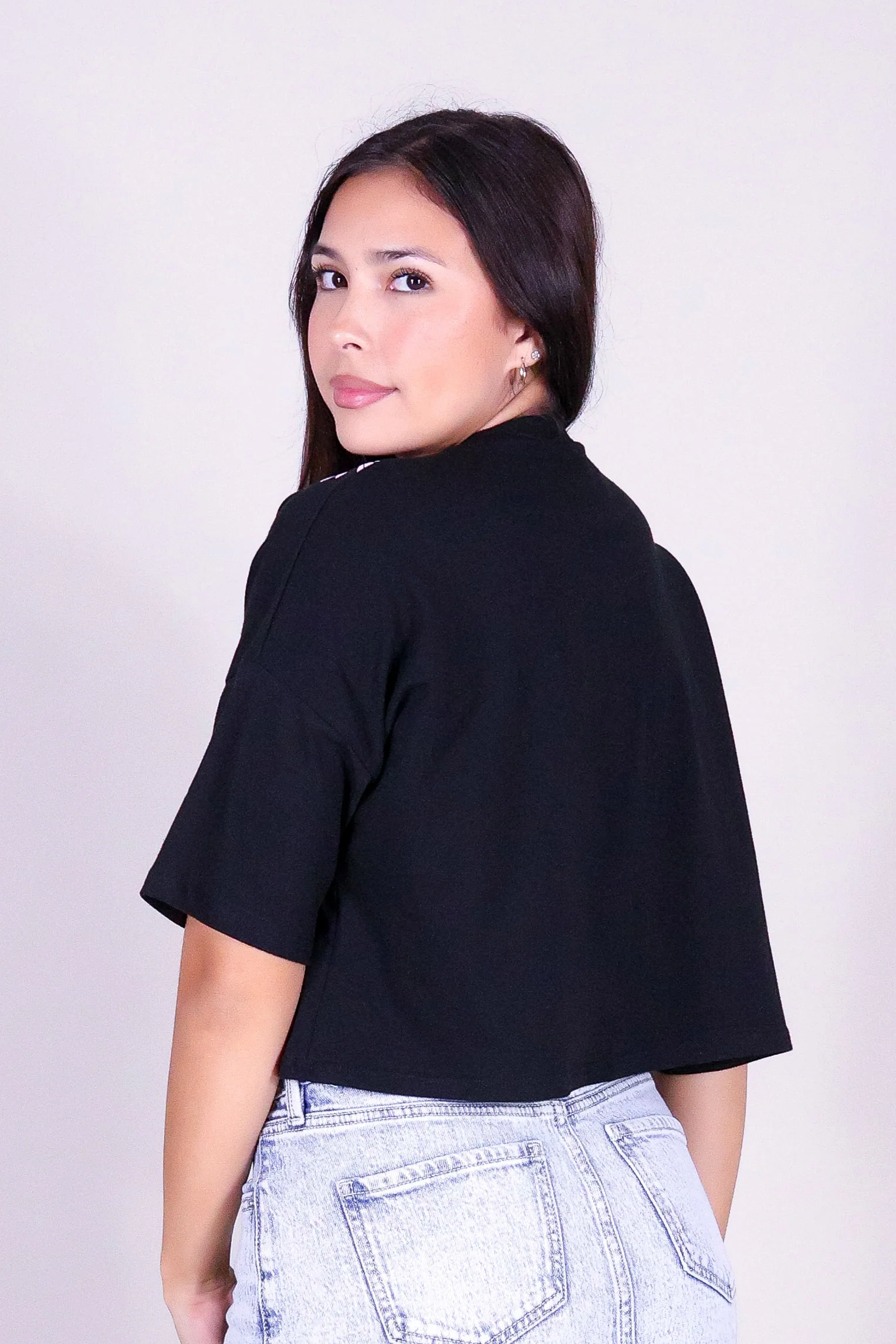 PLUMERIA LEI CROP TEE - Image 4