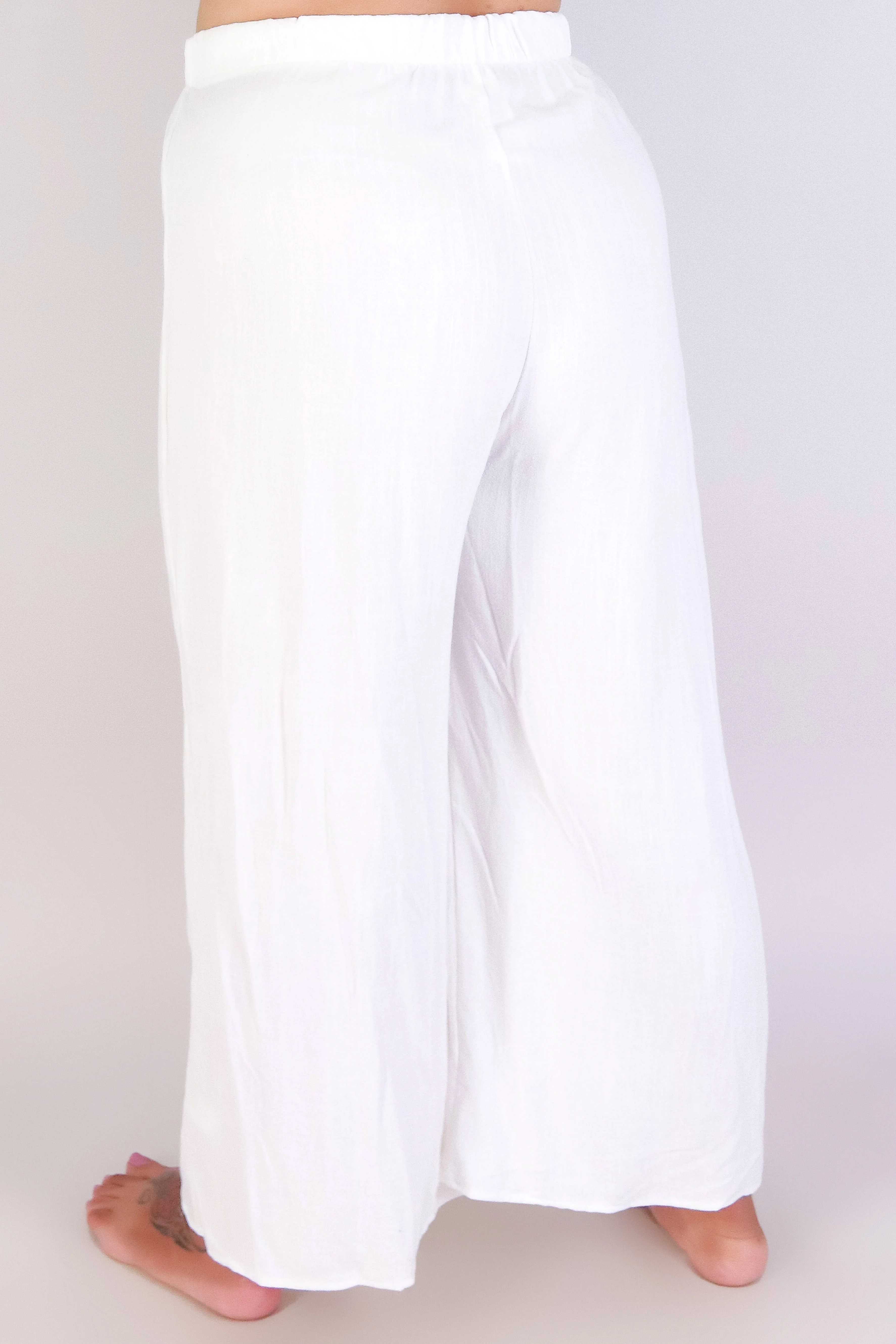 CITY BREEZE CAPRI PANTS - Image 2