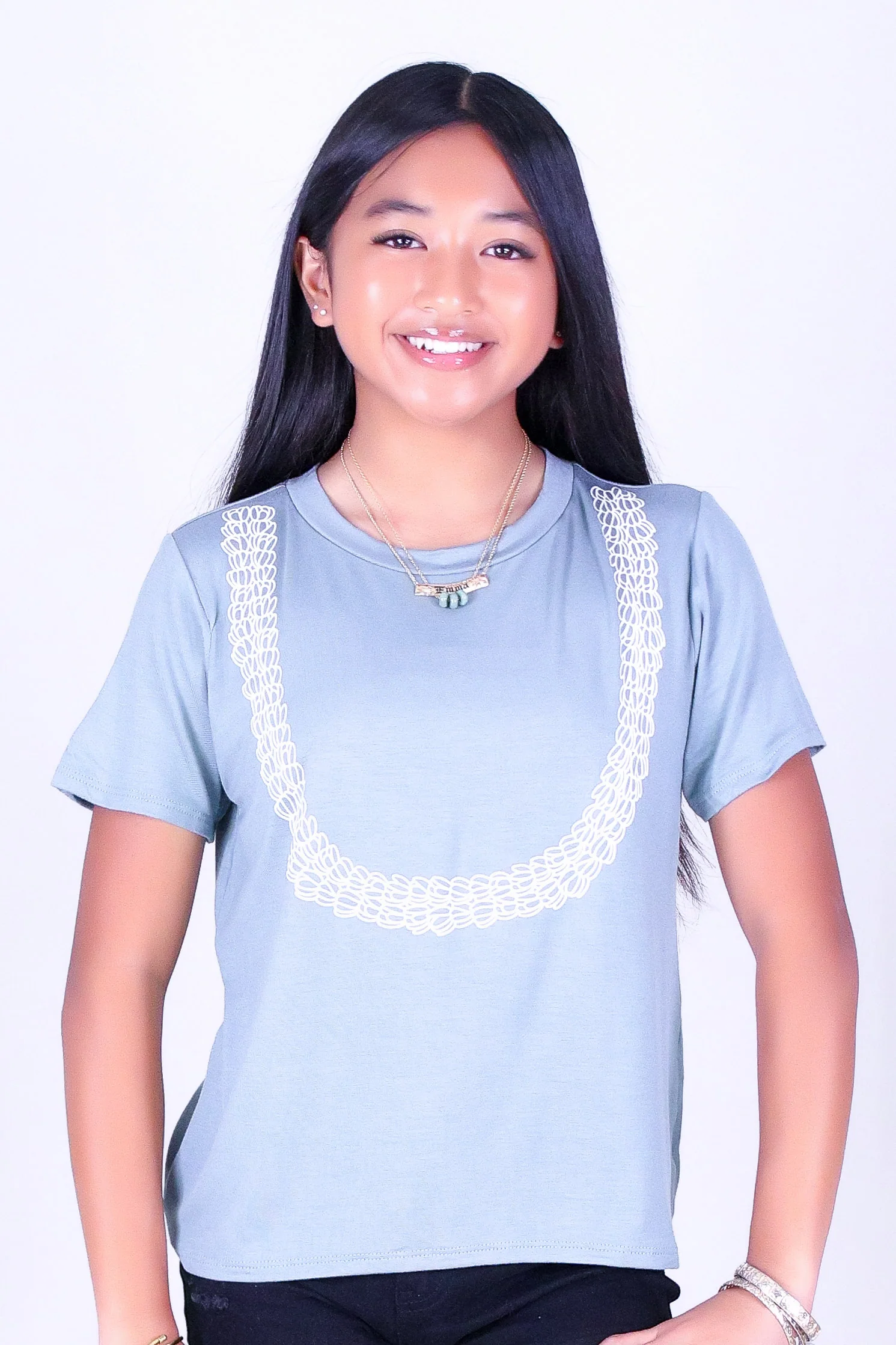 OUTLINE PIKAKE LEI TEE | KIDS SIZE 2-16 - Image 2