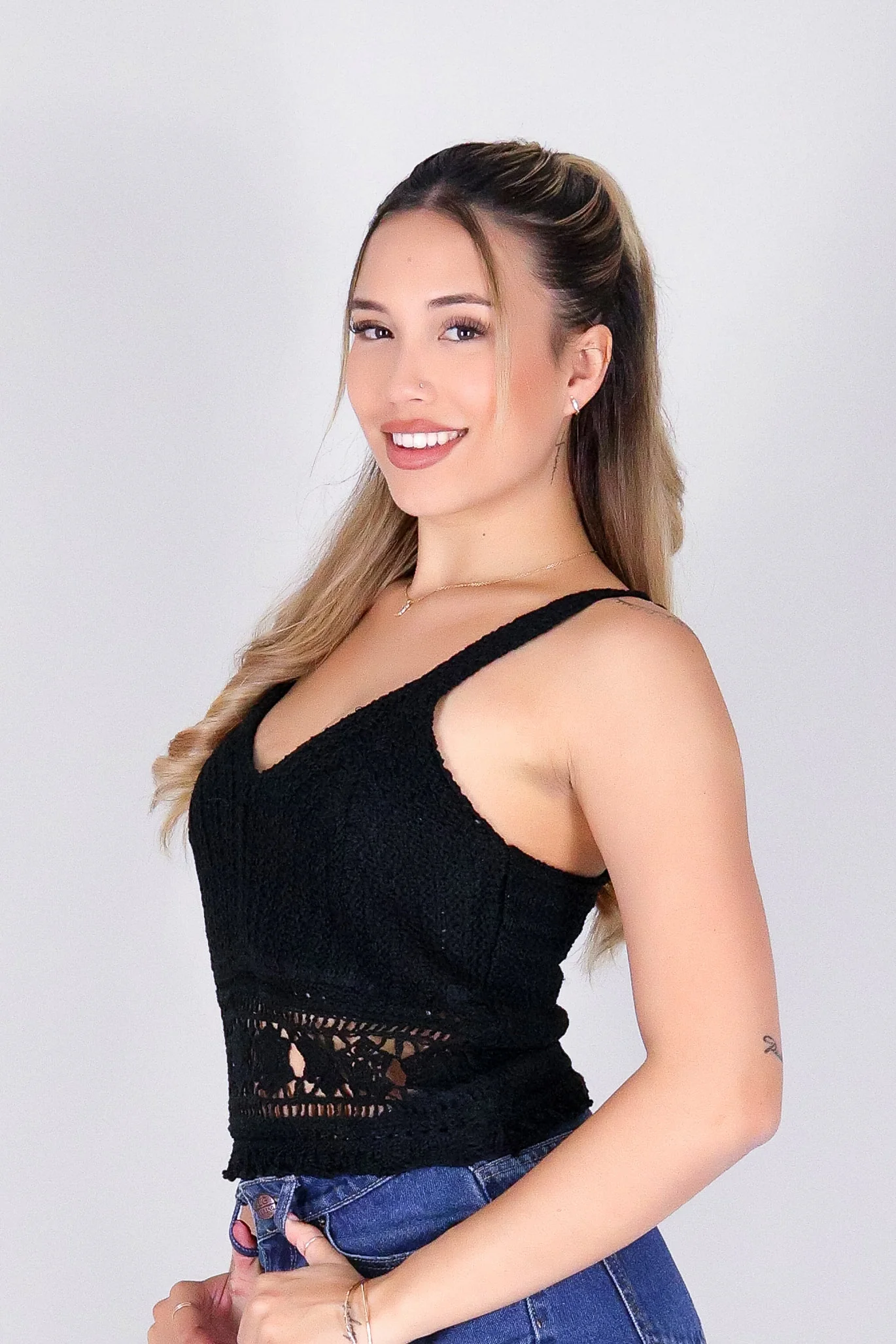 SUNKISSED THREADS CROCHET CROP TOP - Image 3