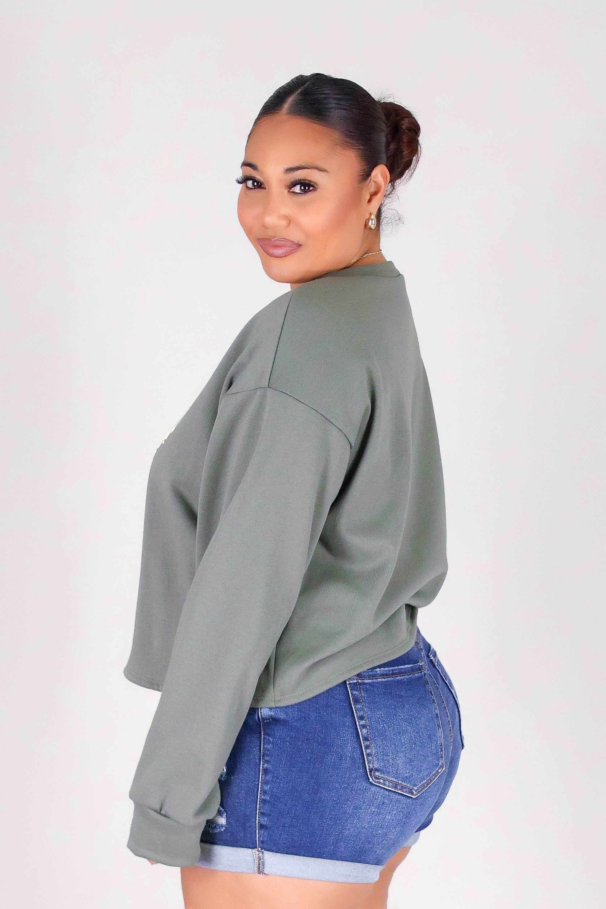 LAYERED PUAKENIKENI ALOHA SWEATER - Image 3