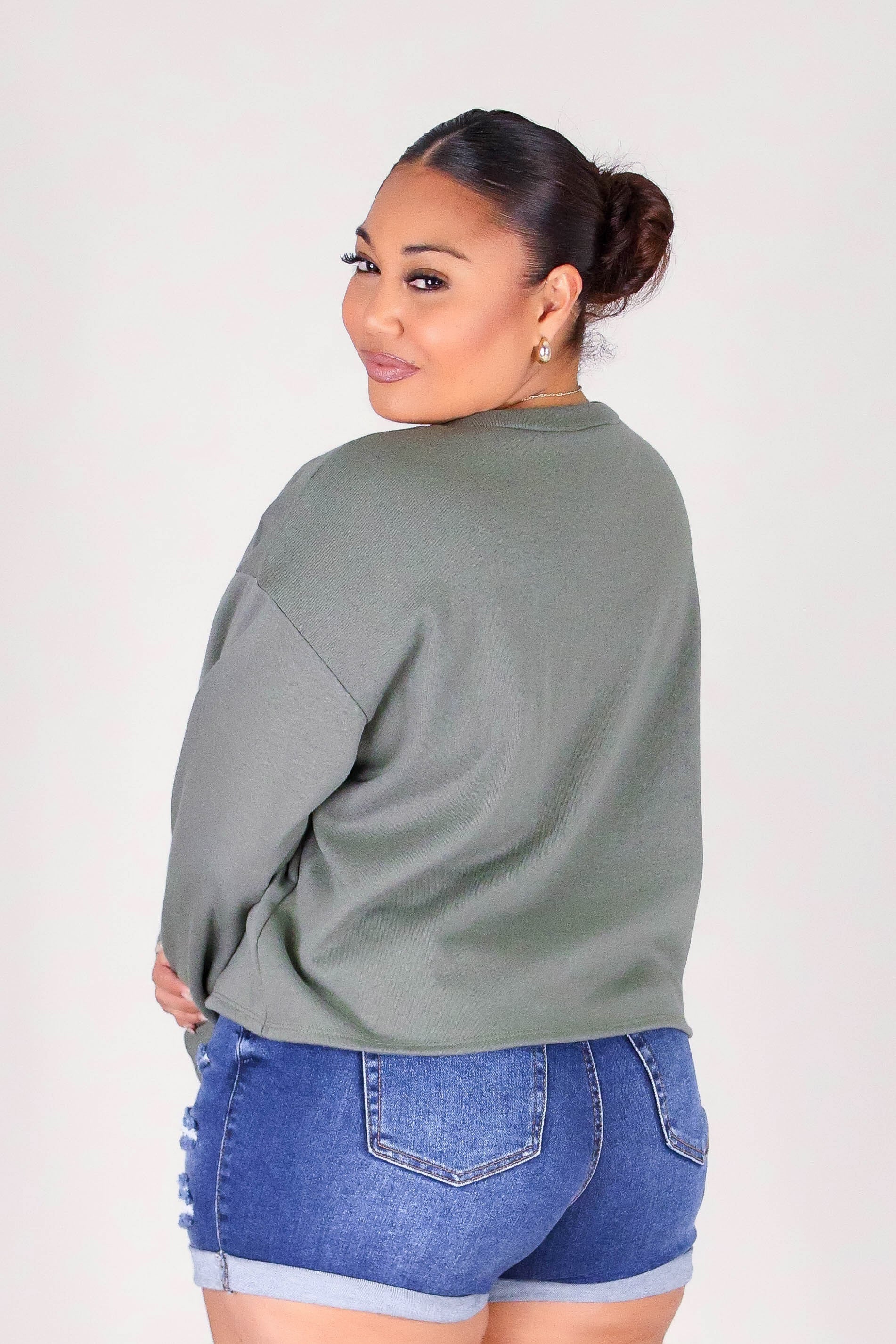 LAYERED PUAKENIKENI ALOHA SWEATER - Image 4