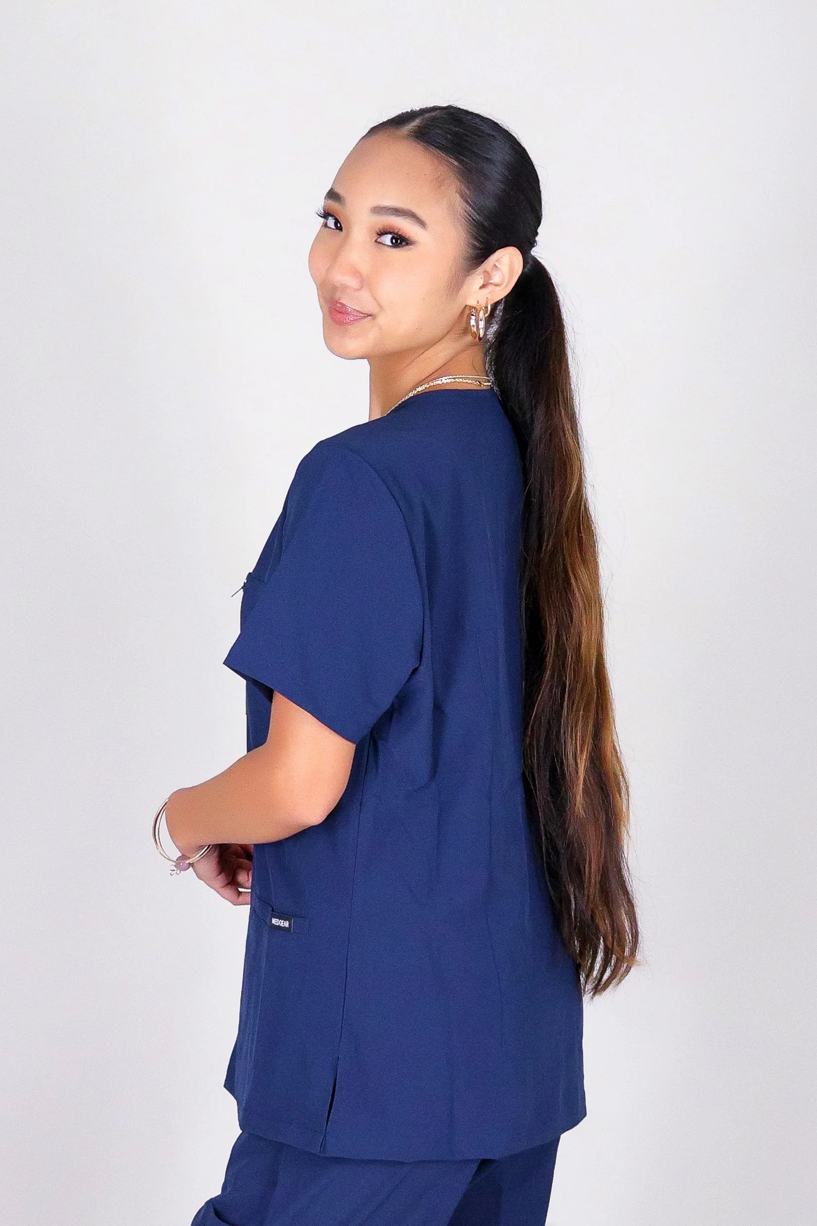 BE PATIENT WITH ME SCRUB TOP - Image 3