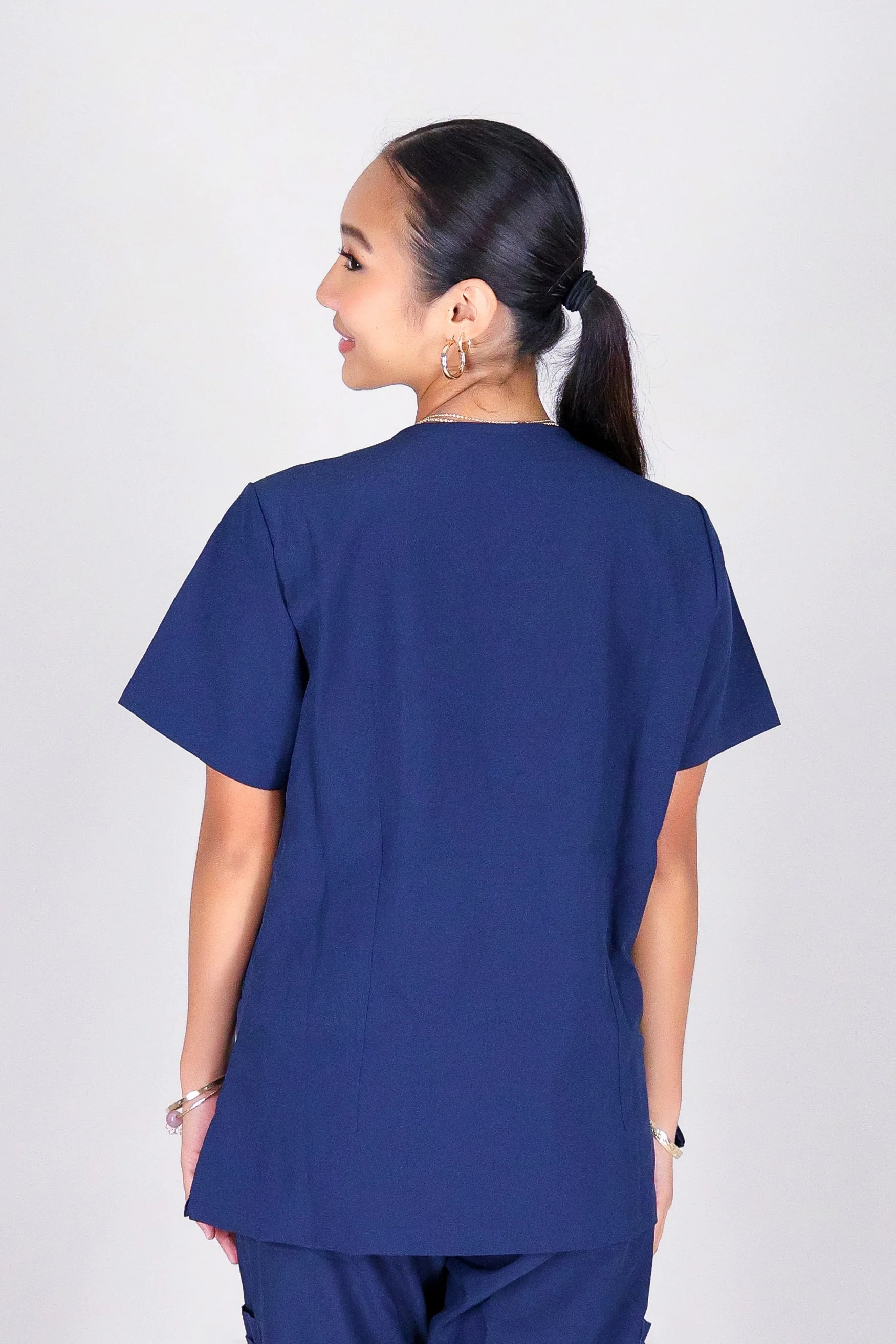 BE PATIENT WITH ME SCRUB TOP - Image 4