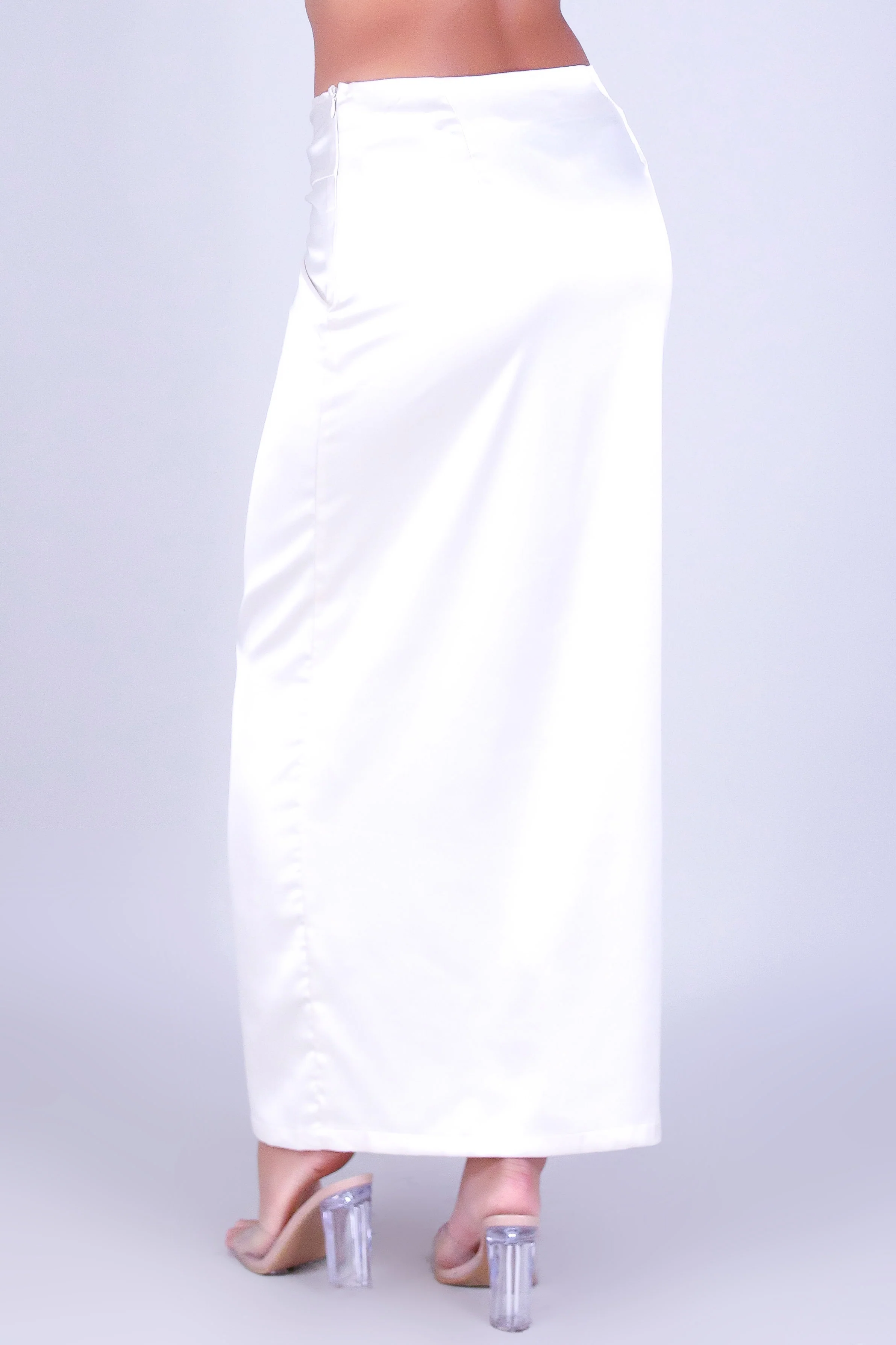 CRAVE ME SATIN SKIRT - Image 3